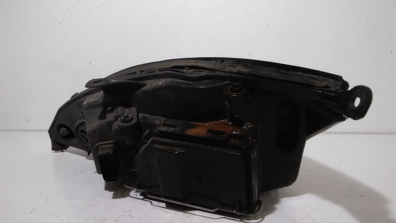 Faro anteriore Destro Passeggero FORD Focus Berlina 2 Serie