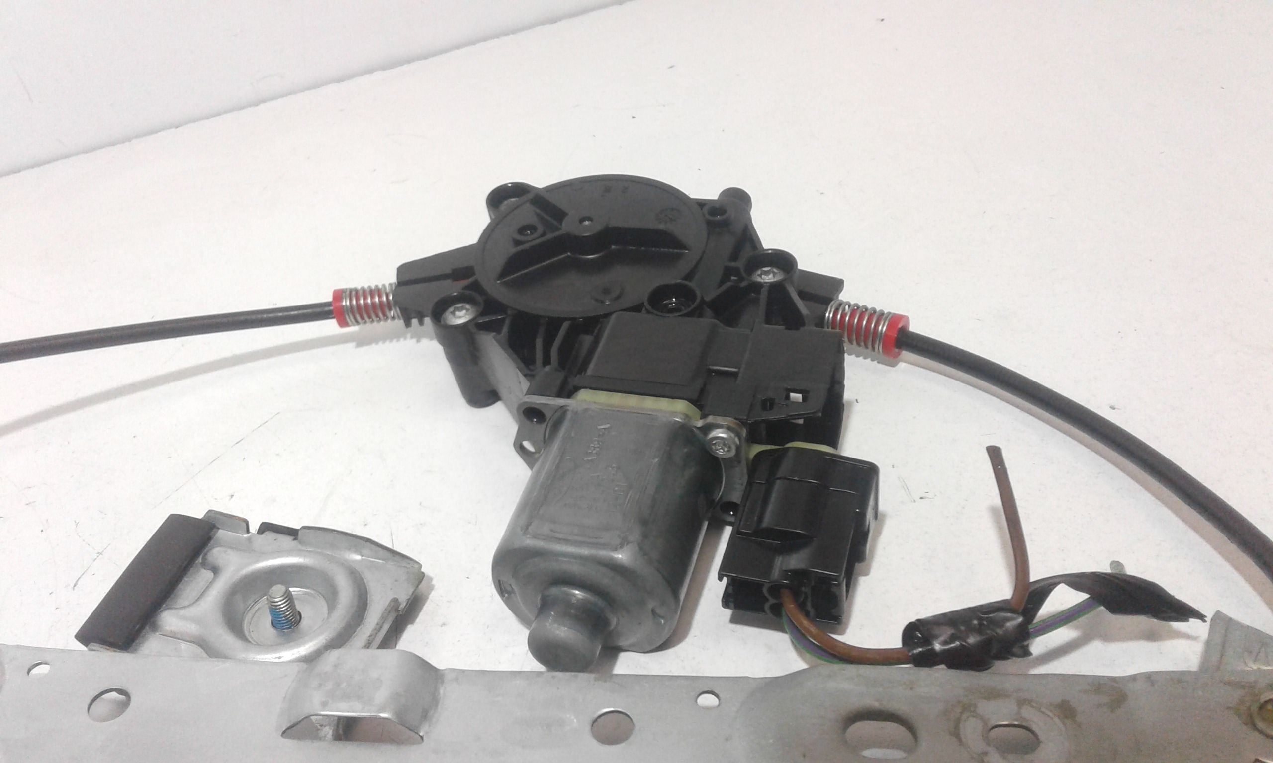 Cremagliera posteriore sinistra guida FORD Fiesta 6 Serie