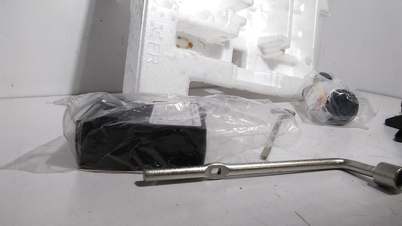 Cric SUZUKI Celerio Serie