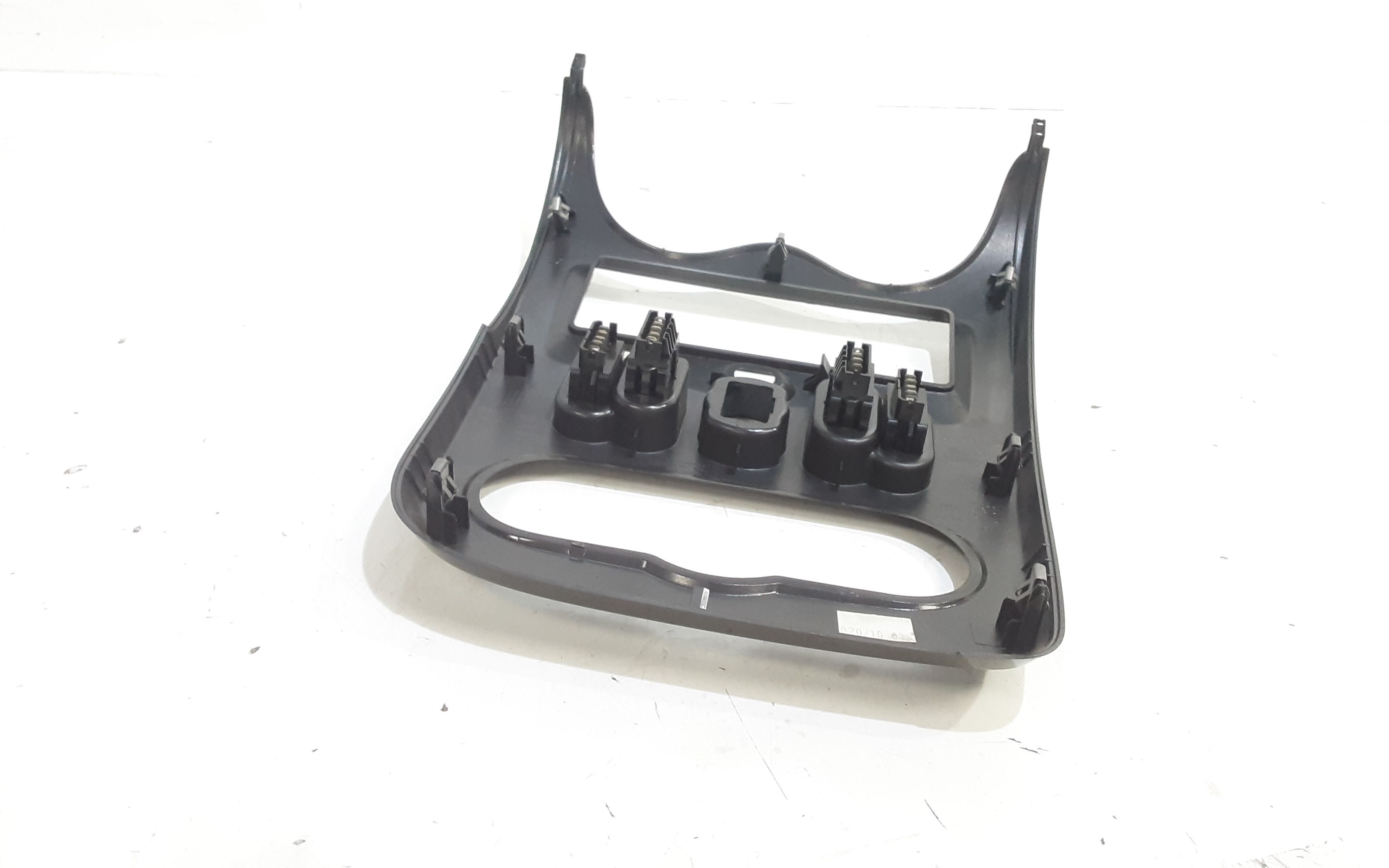 Modanatura Centrale Cruscotto DACIA Duster 1 Serie