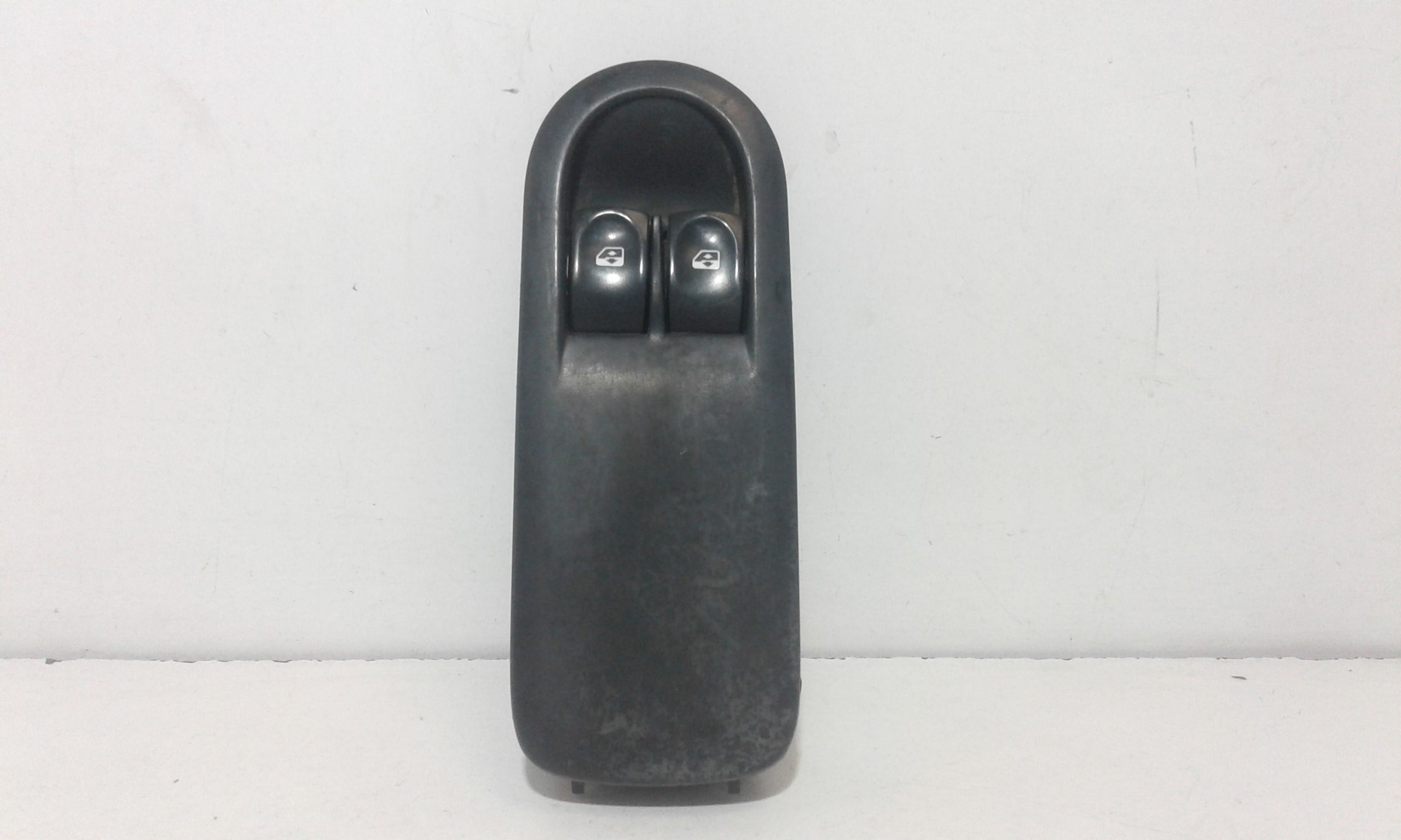 Pulsantiera Anteriore Sinistra Guida RENAULT Megane Cabrio (02>10)