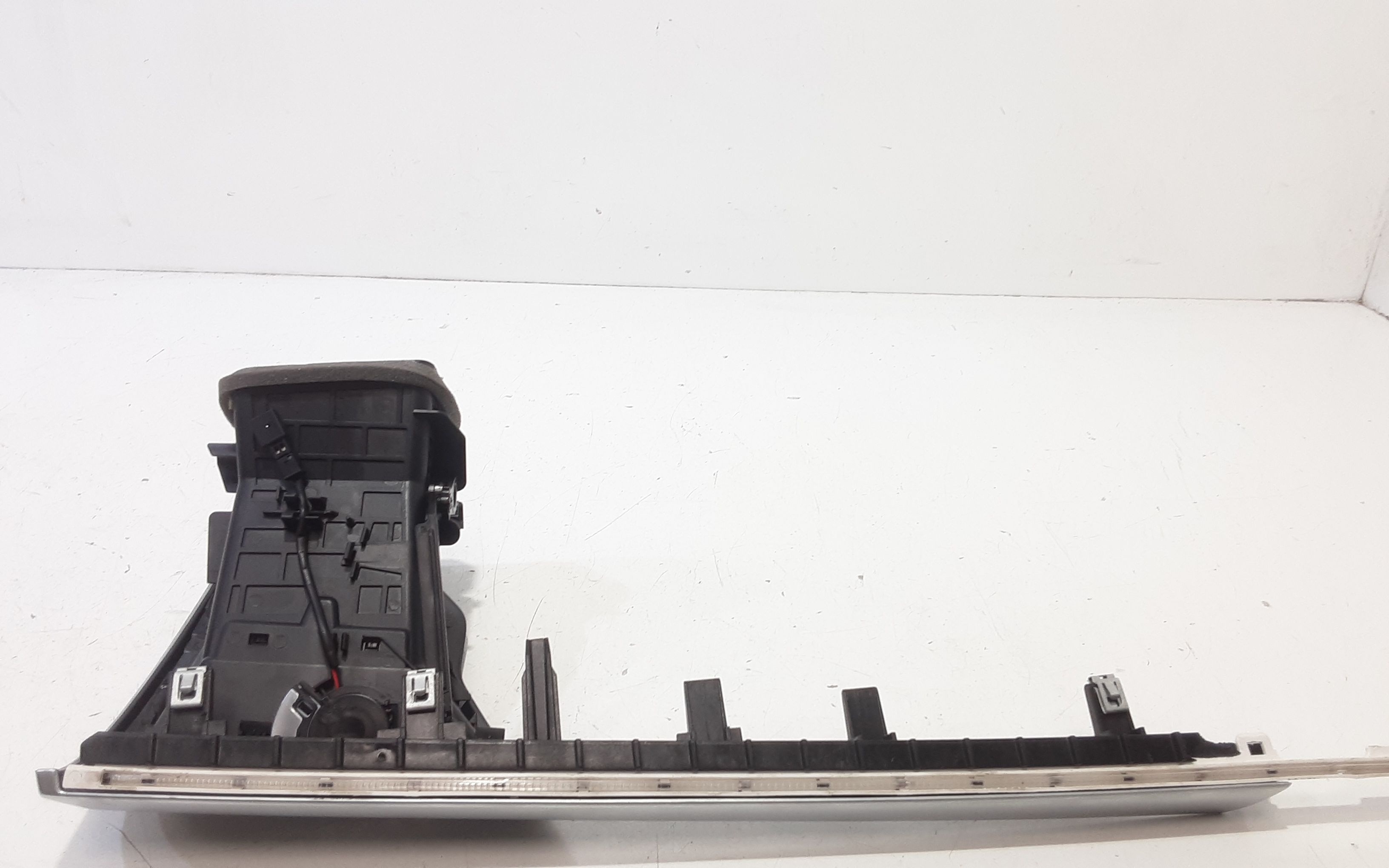 Bocchetta aria cruscotto lato passeggero BMW iX3 Elettrica (G08) 80kW / 109 cv (20>)