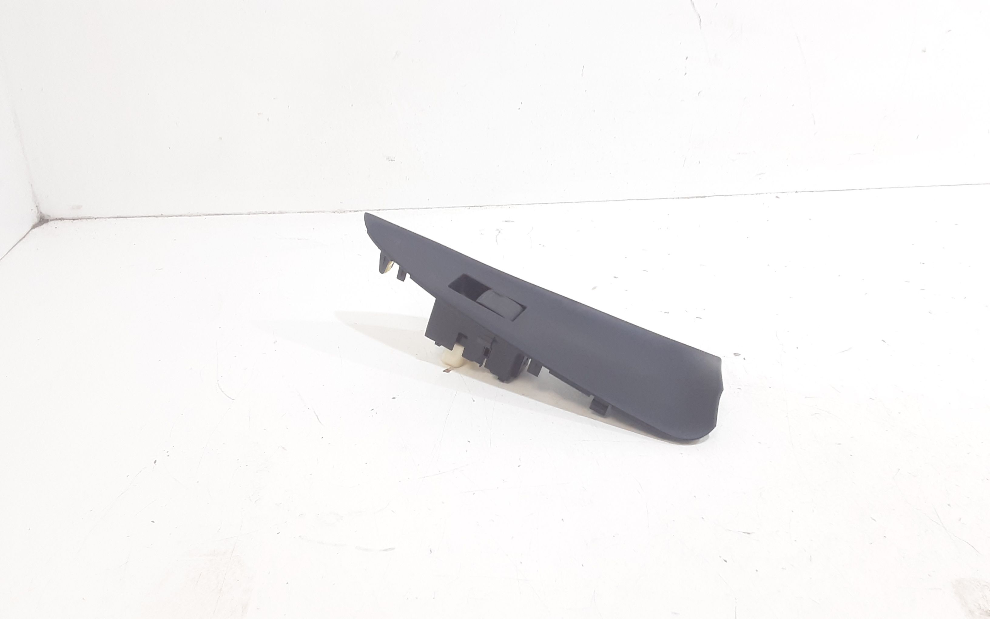 Pulsantiera Posteriore Sinistra TOYOTA Rav4 5 Serie