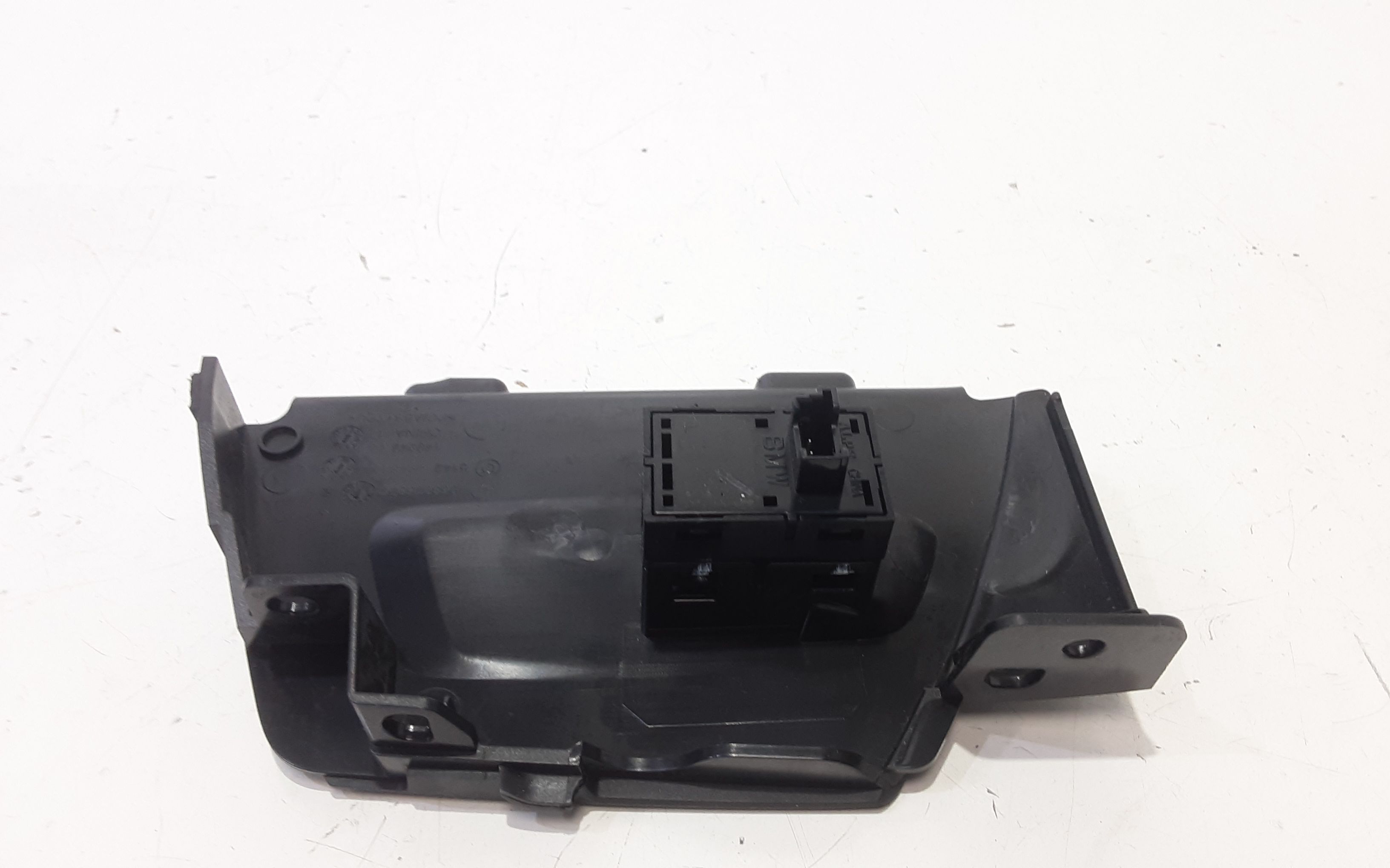 Pulsantiera Posteriore Destra BMW iX3 Elettrica (G08) 80kW / 109 cv (20>)