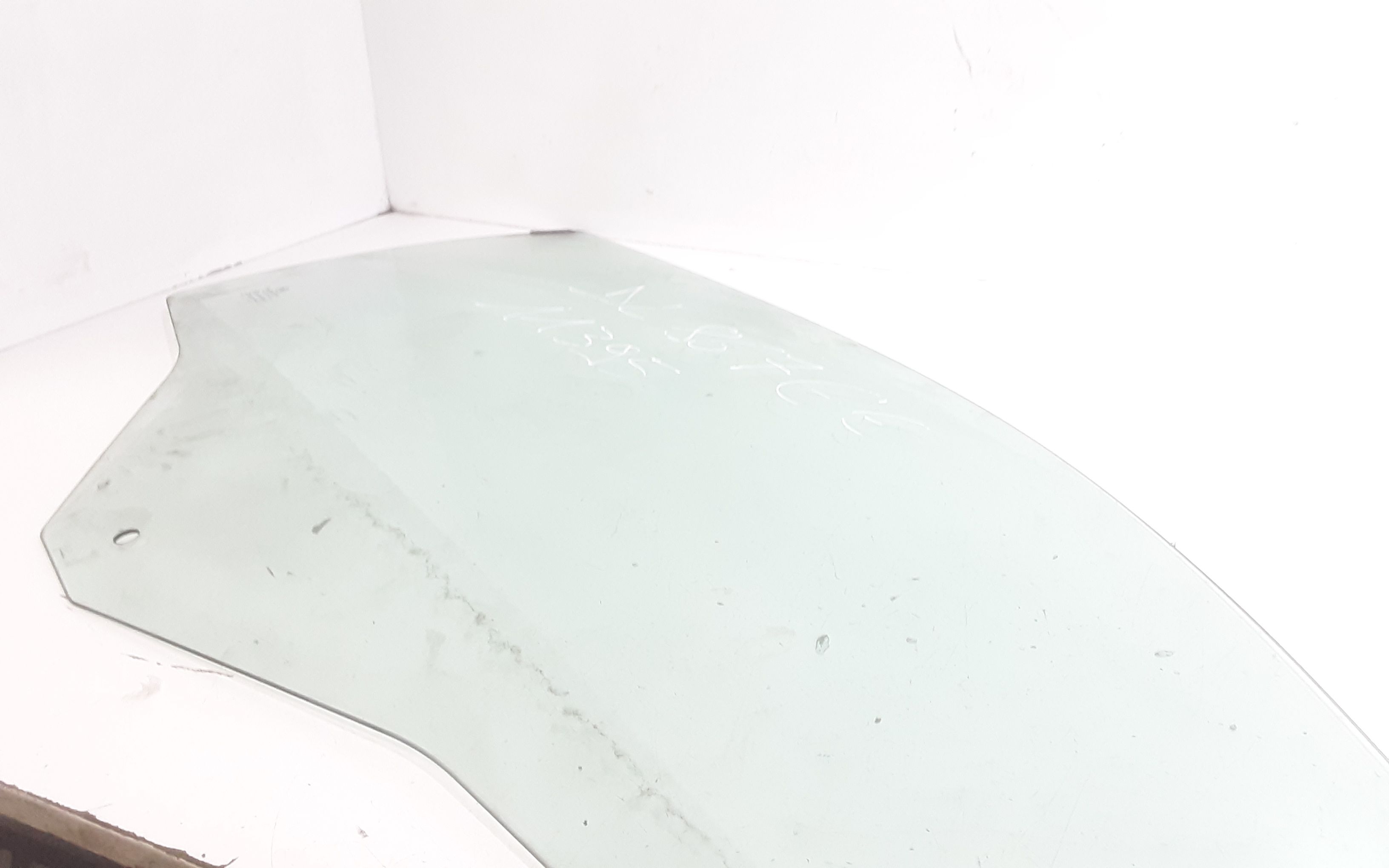 Vetro scendente anteriore destro FIAT 500 Serie (07>14)