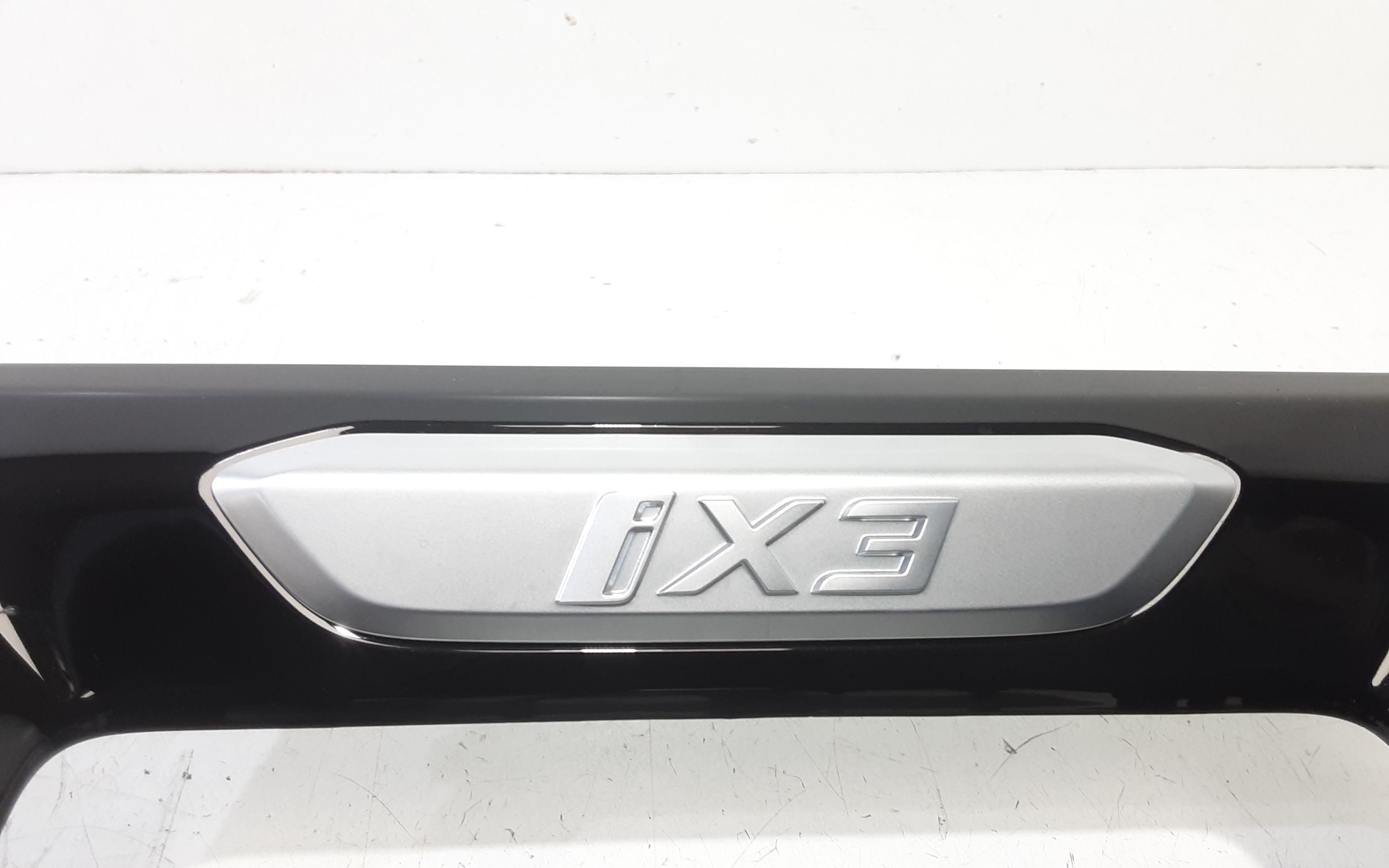 Modanatura console tunnel centrale BMW iX3 Elettrica (G08) 80kW / 109 cv (20>)