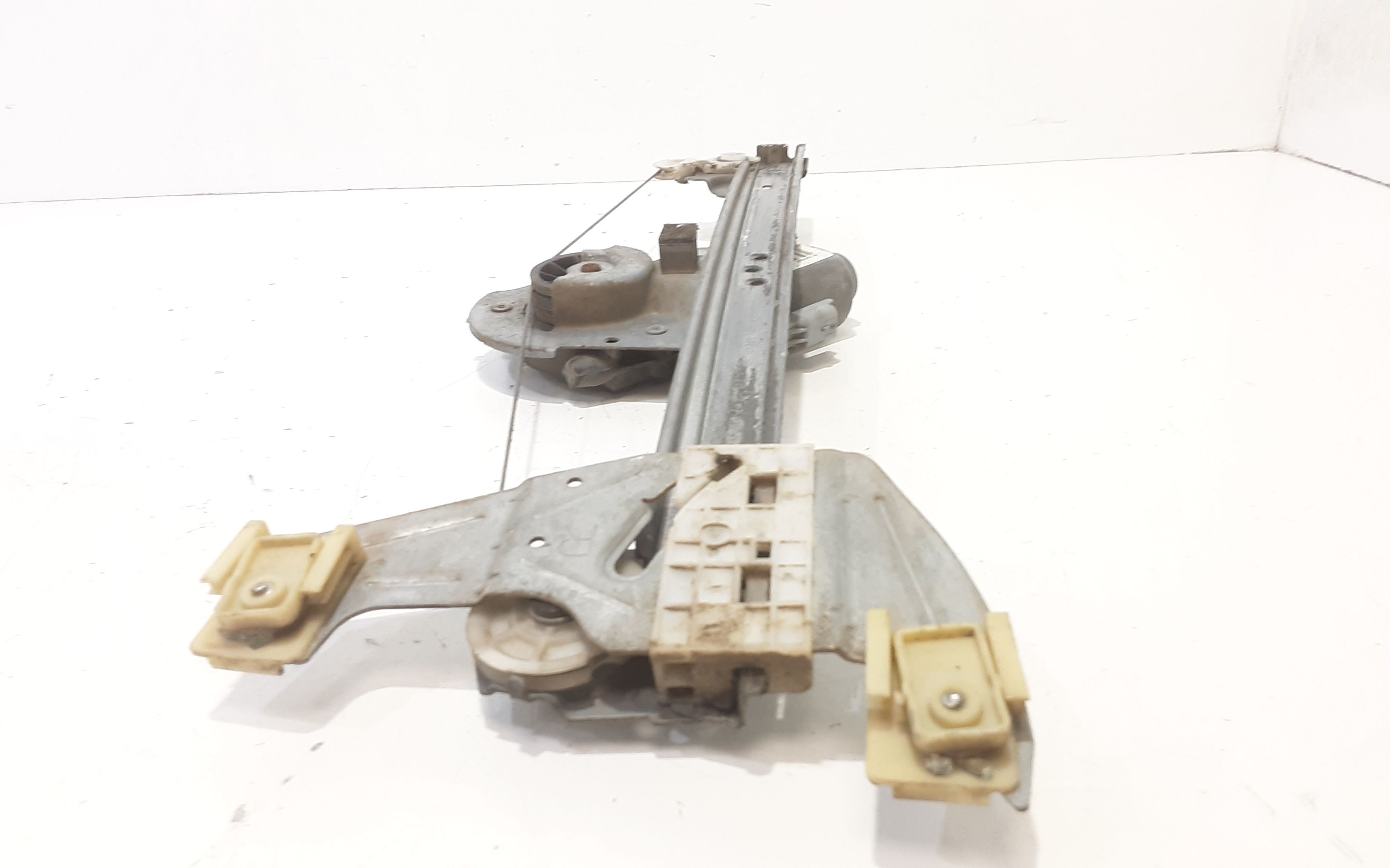 Cremagliera anteriore sinistra Guida TOYOTA Aygo 1 Serie