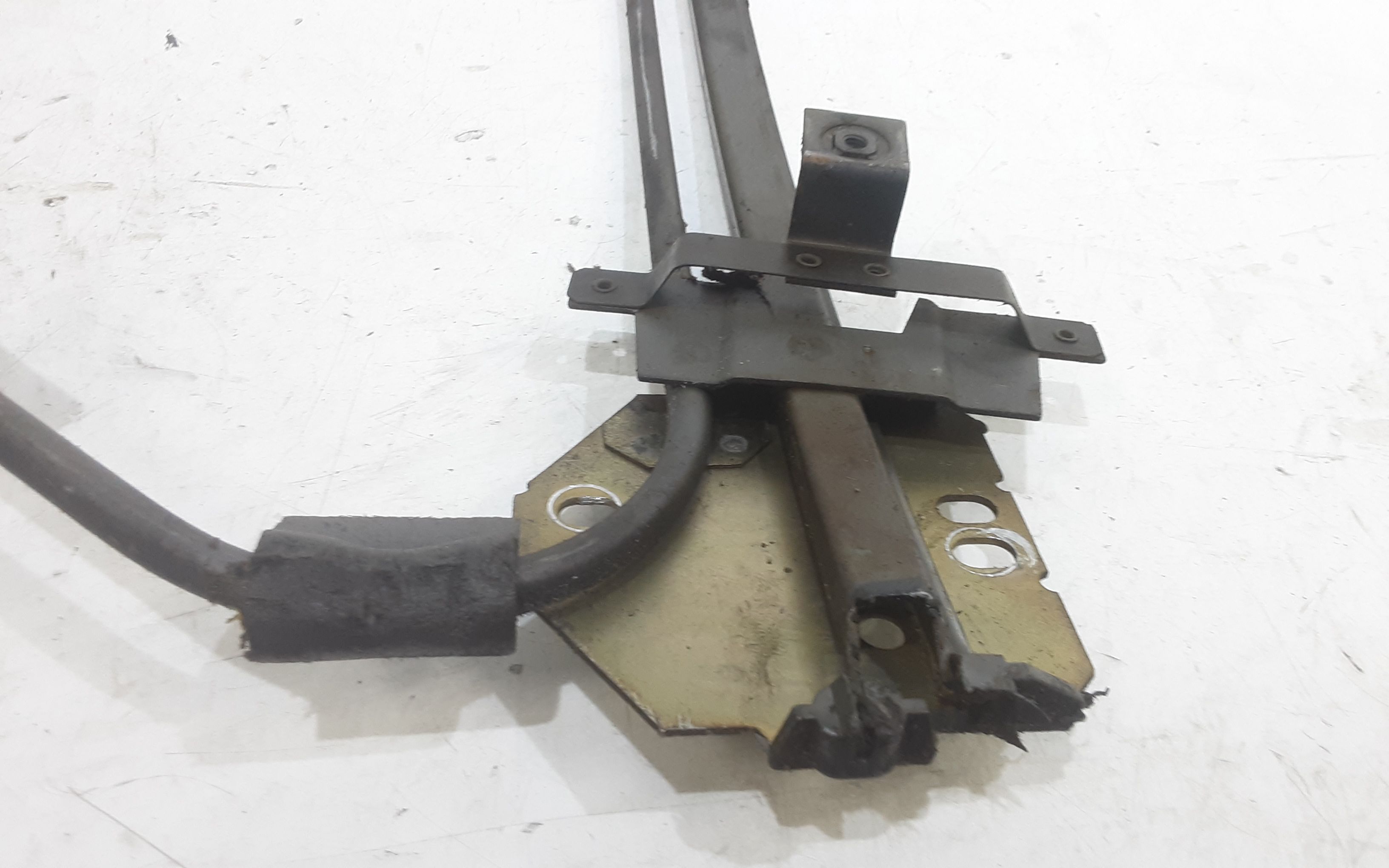 Cremagliera anteriore sinistra Guida LANCIA Delta 1 Serie