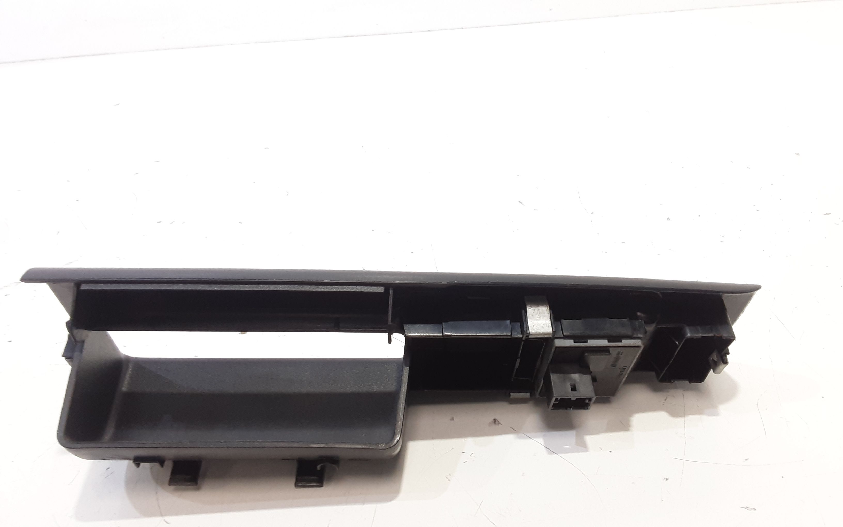 Pulsantiera anteriore sinistra Guida VOLKSWAGEN Polo 4 Serie