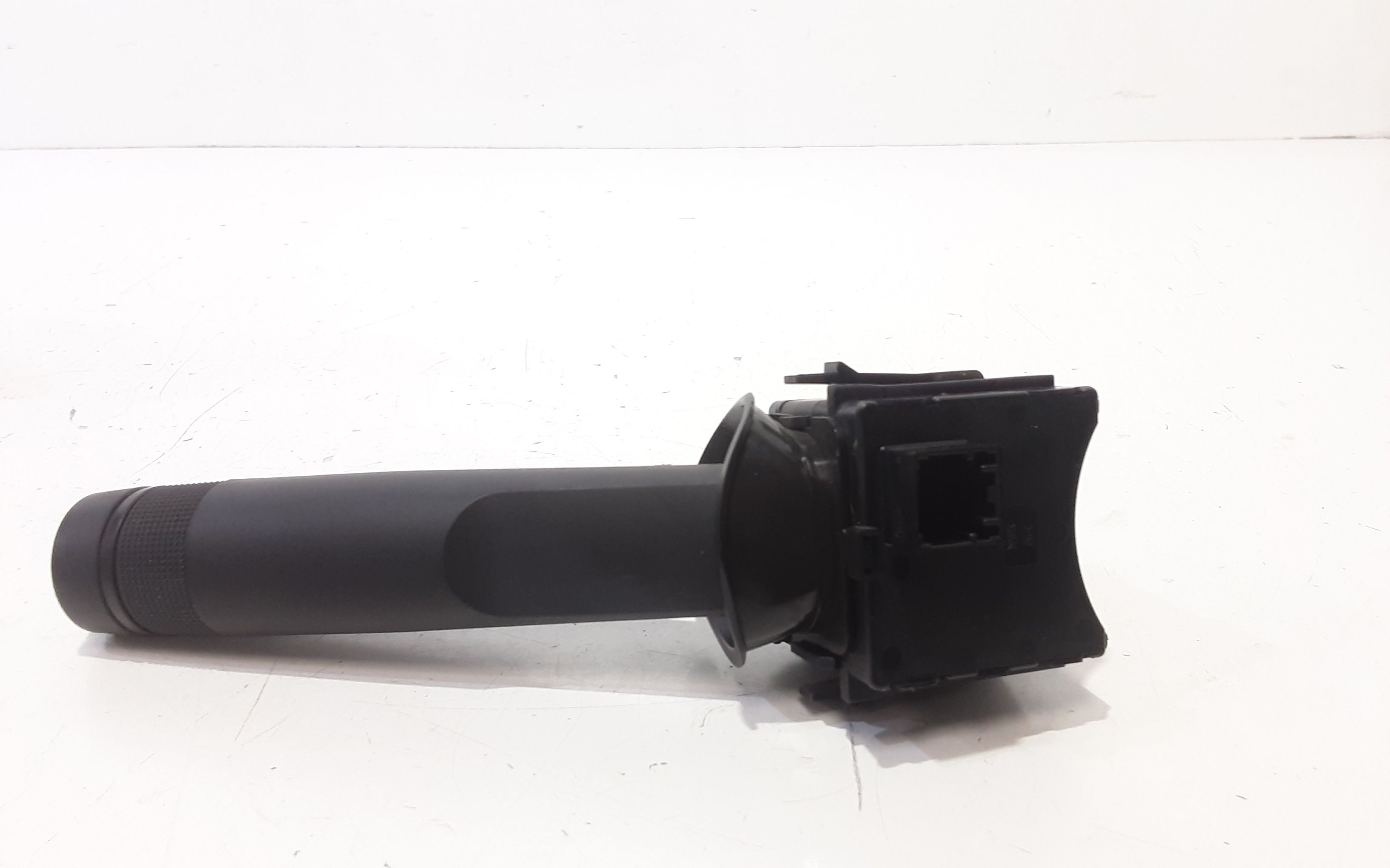 Devioluci destro OPEL Corsa E 3 Serie