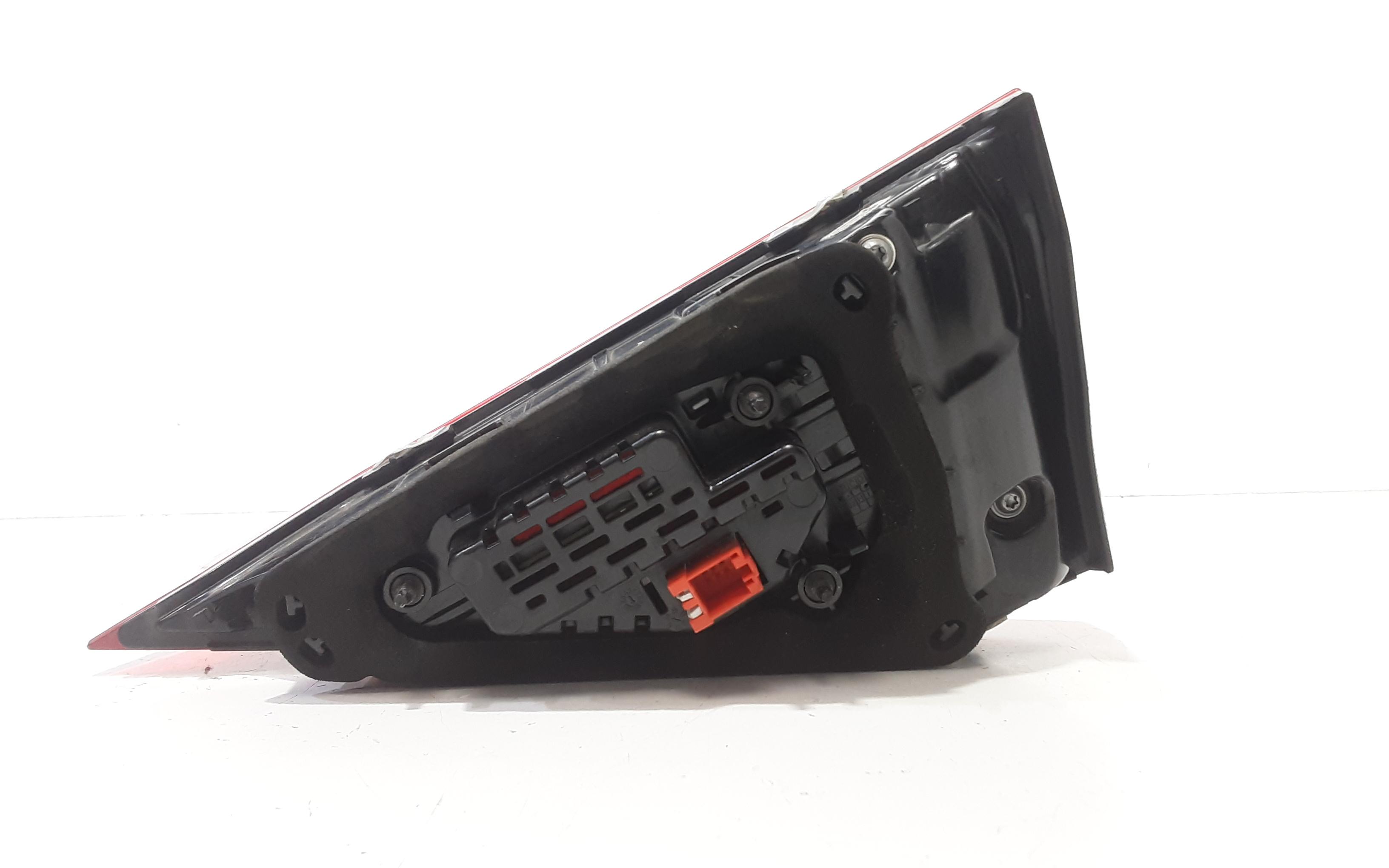 Stop posteriore sinistro a led integrato nel portello AUDI A1 Sportback (GBA) (18>)