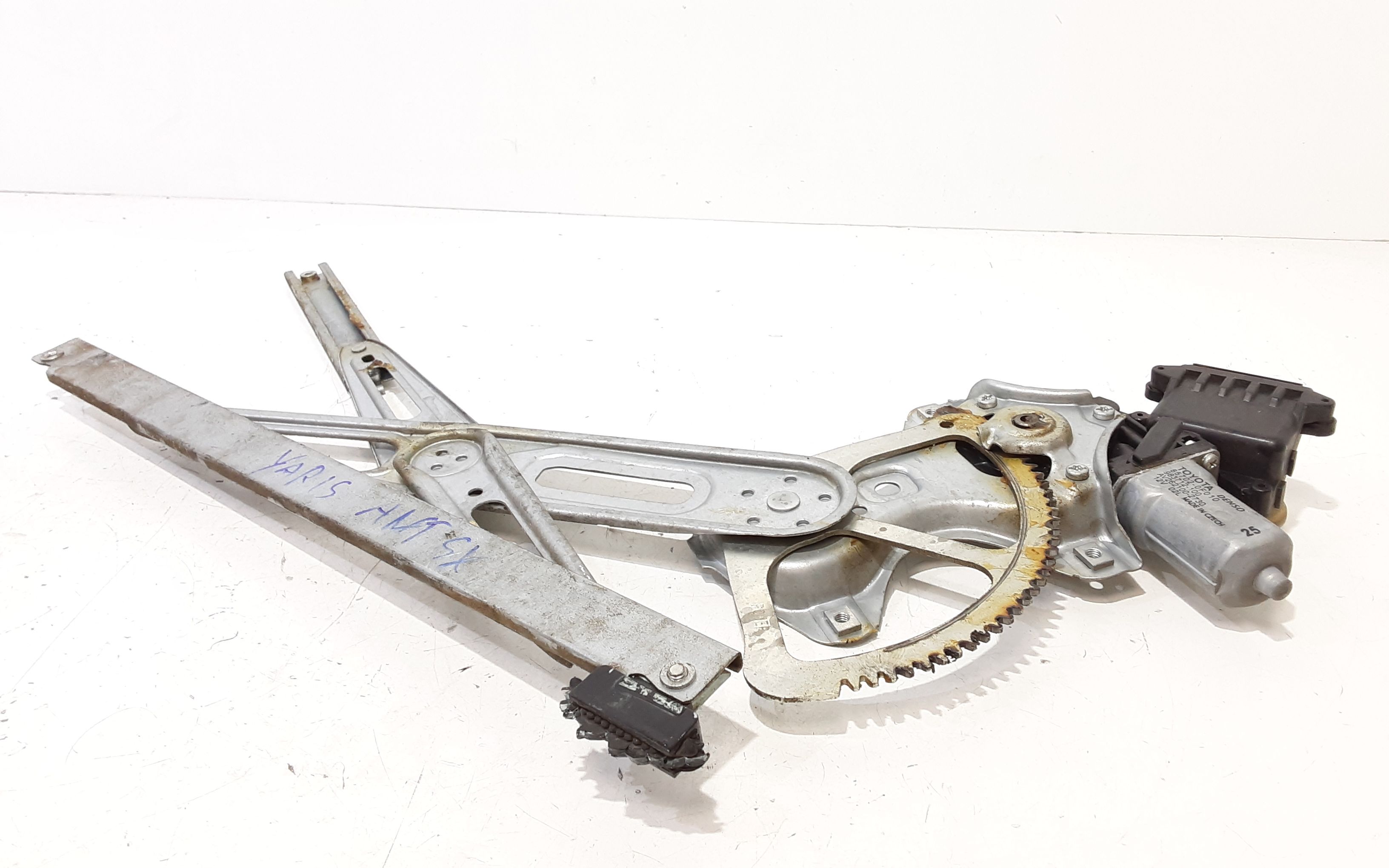 Cremagliera anteriore sinistra Guida TOYOTA Yaris Serie (08>11)