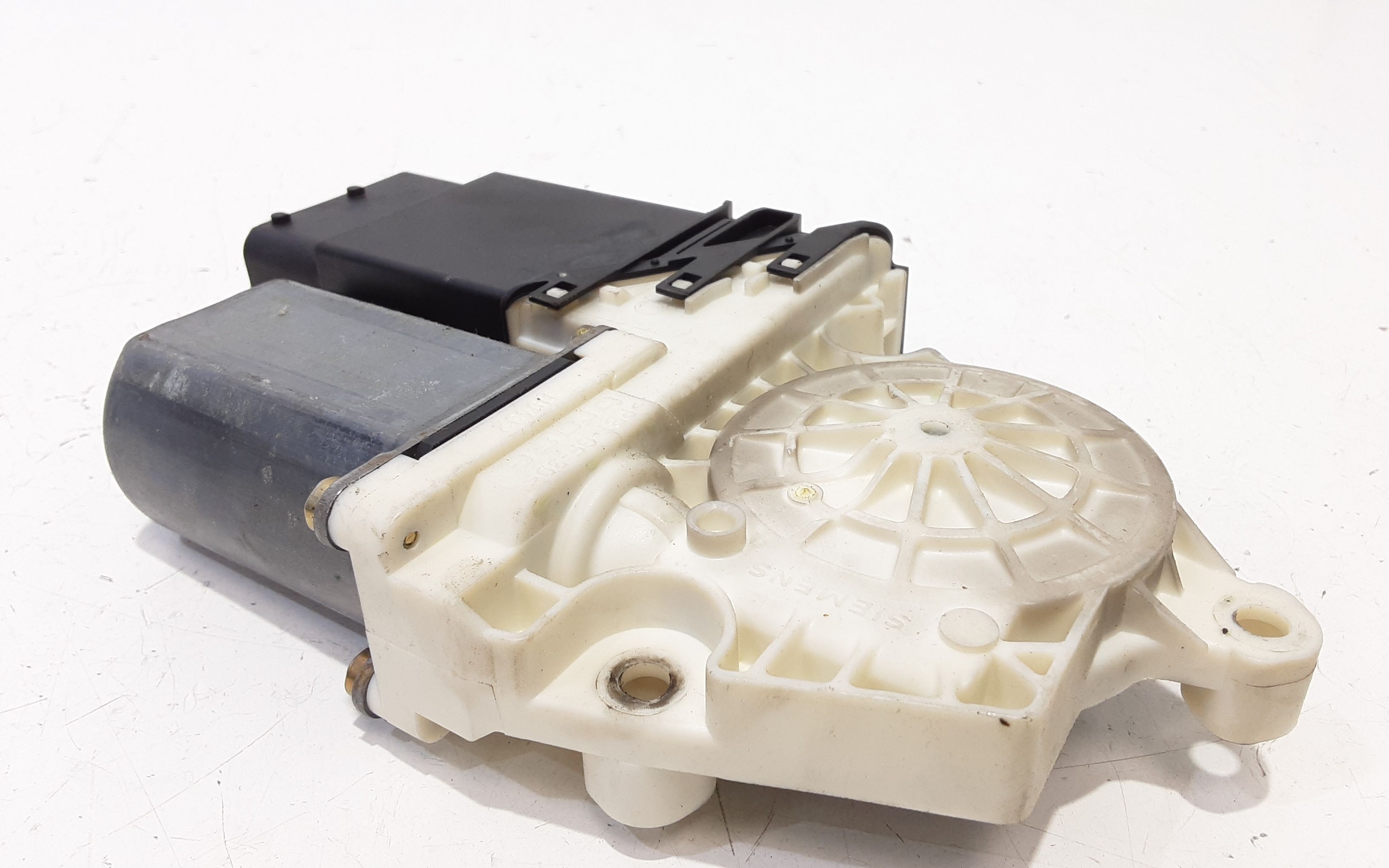 Motorino Alzavetro anteriore destra VOLKSWAGEN Golf 4 Berlina (97>03)