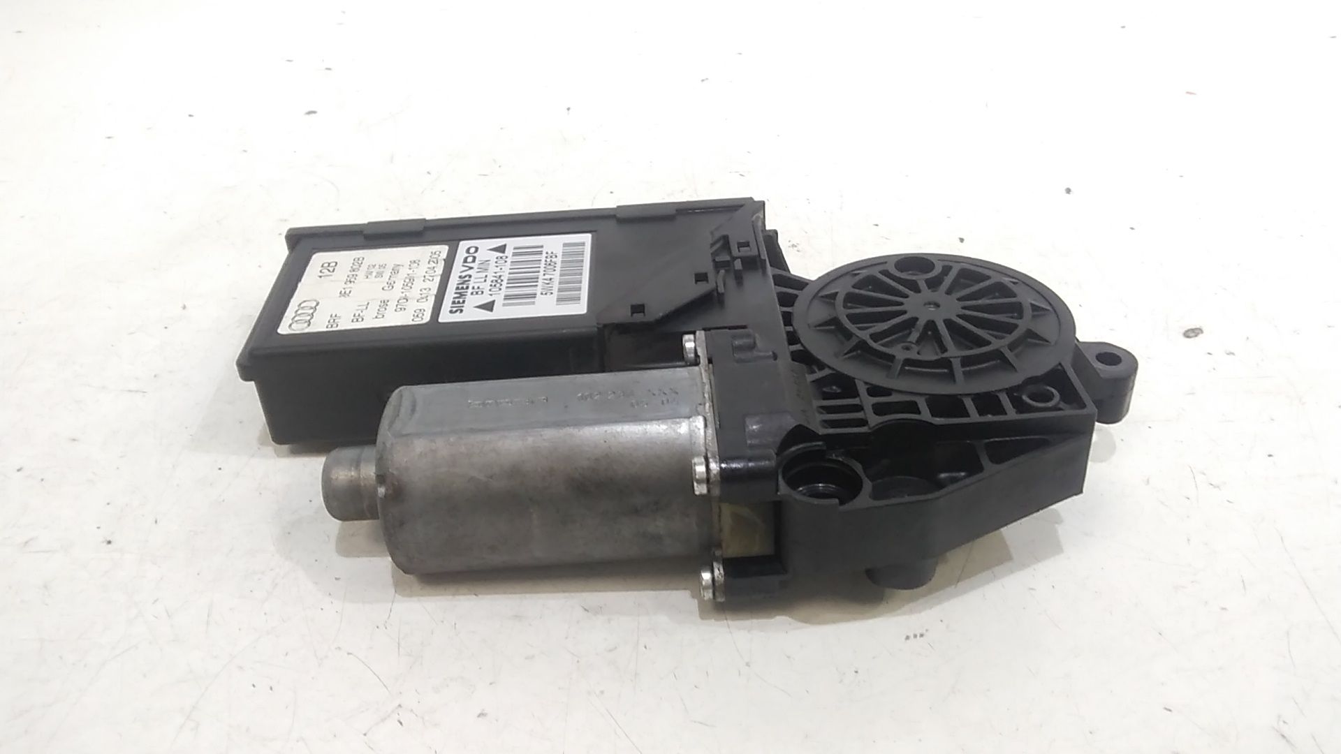 Motorino Alzavetro anteriore destra AUDI A4 Avant (8ED) (04>08)