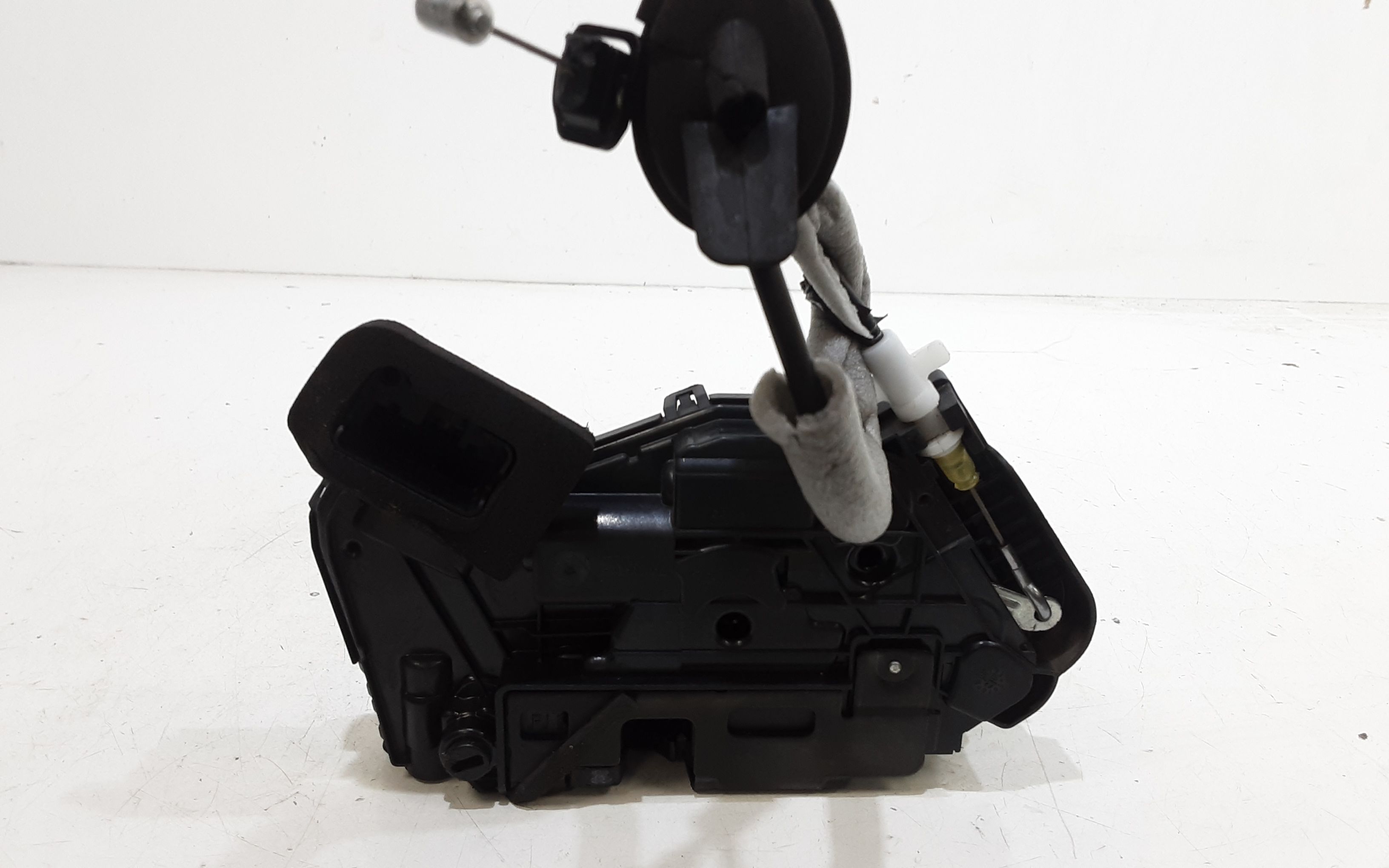 Serratura Posteriore Sinistra VOLKSWAGEN Golf Serie VIII (19>)