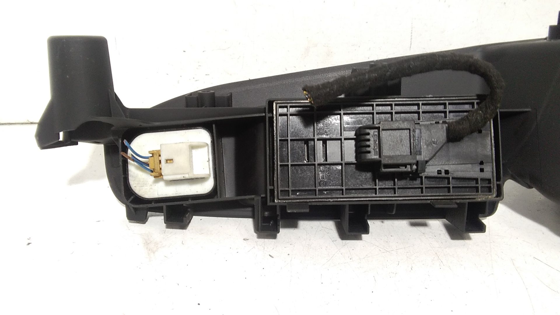 Pulsantiera anteriore sinistra Guida AUDI A4 Avant (8K5) (08>15)