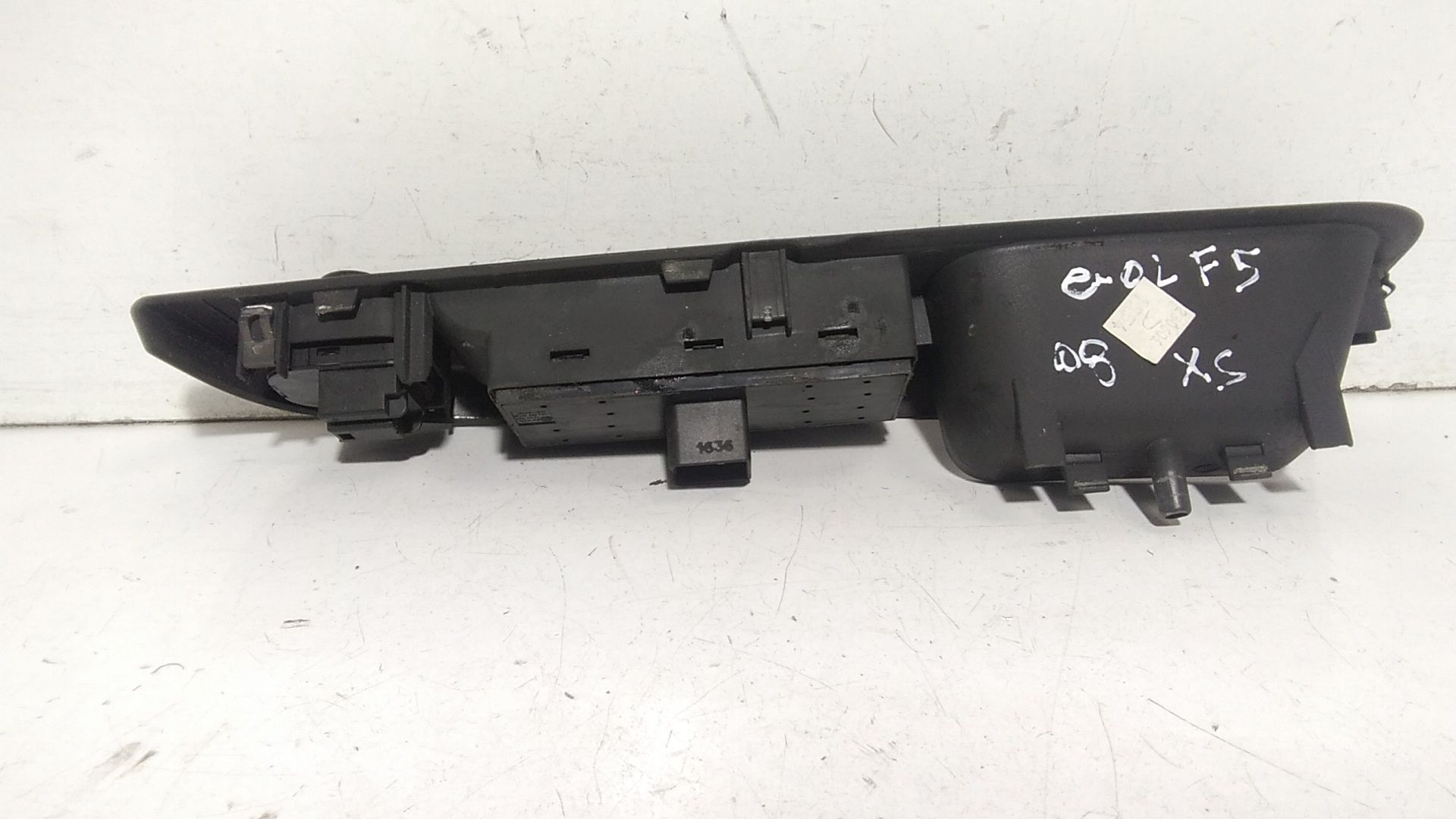 Pulsantiera anteriore sinistra Guida VOLKSWAGEN Golf 5 Berlina (03>08)