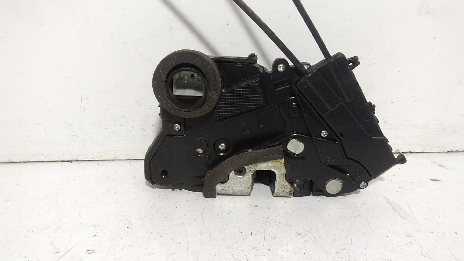 Serratura Anteriore Sinistra TOYOTA Yaris Serie (05>08)