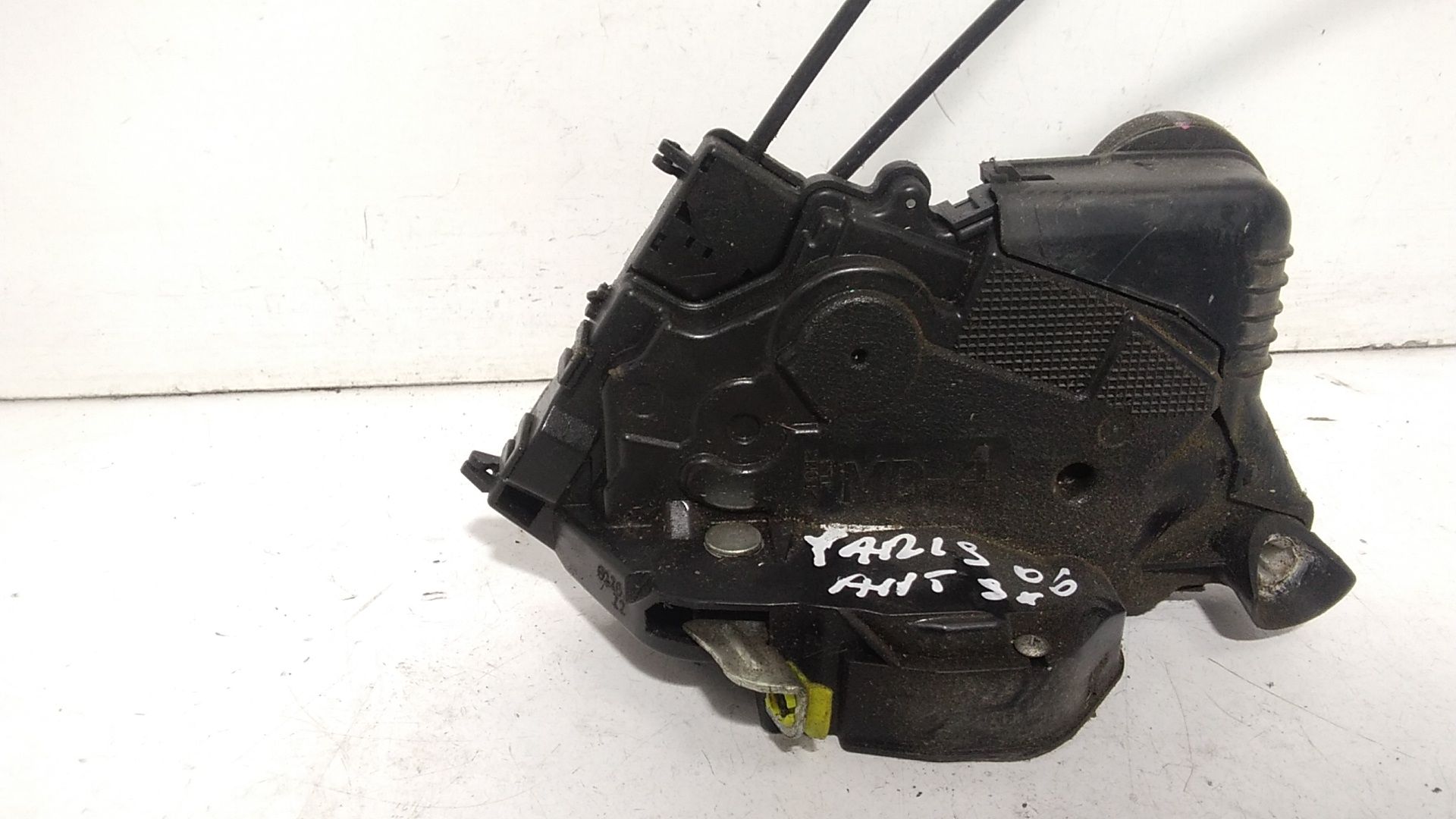 Serratura Anteriore Sinistra TOYOTA Yaris Serie (05>08)