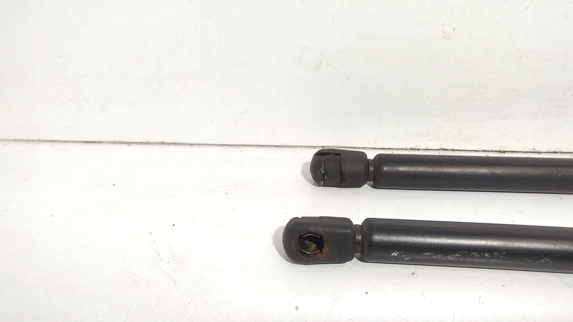 Pistoncini cofano Post. MAZDA 6 Berlina