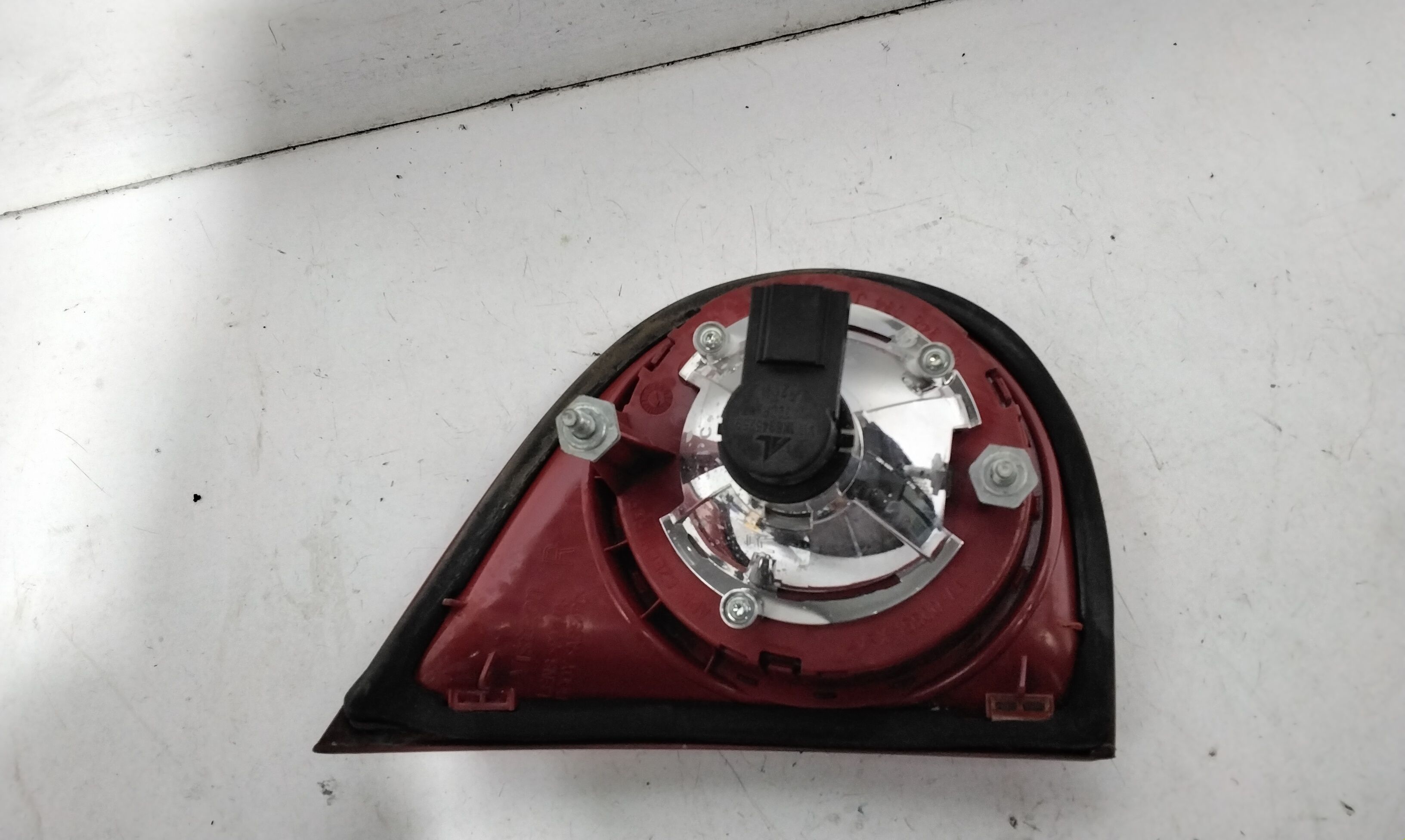 Stop Posteriore Destro Integrato nel Portello VOLKSWAGEN Golf 5 Berlina (03>08)