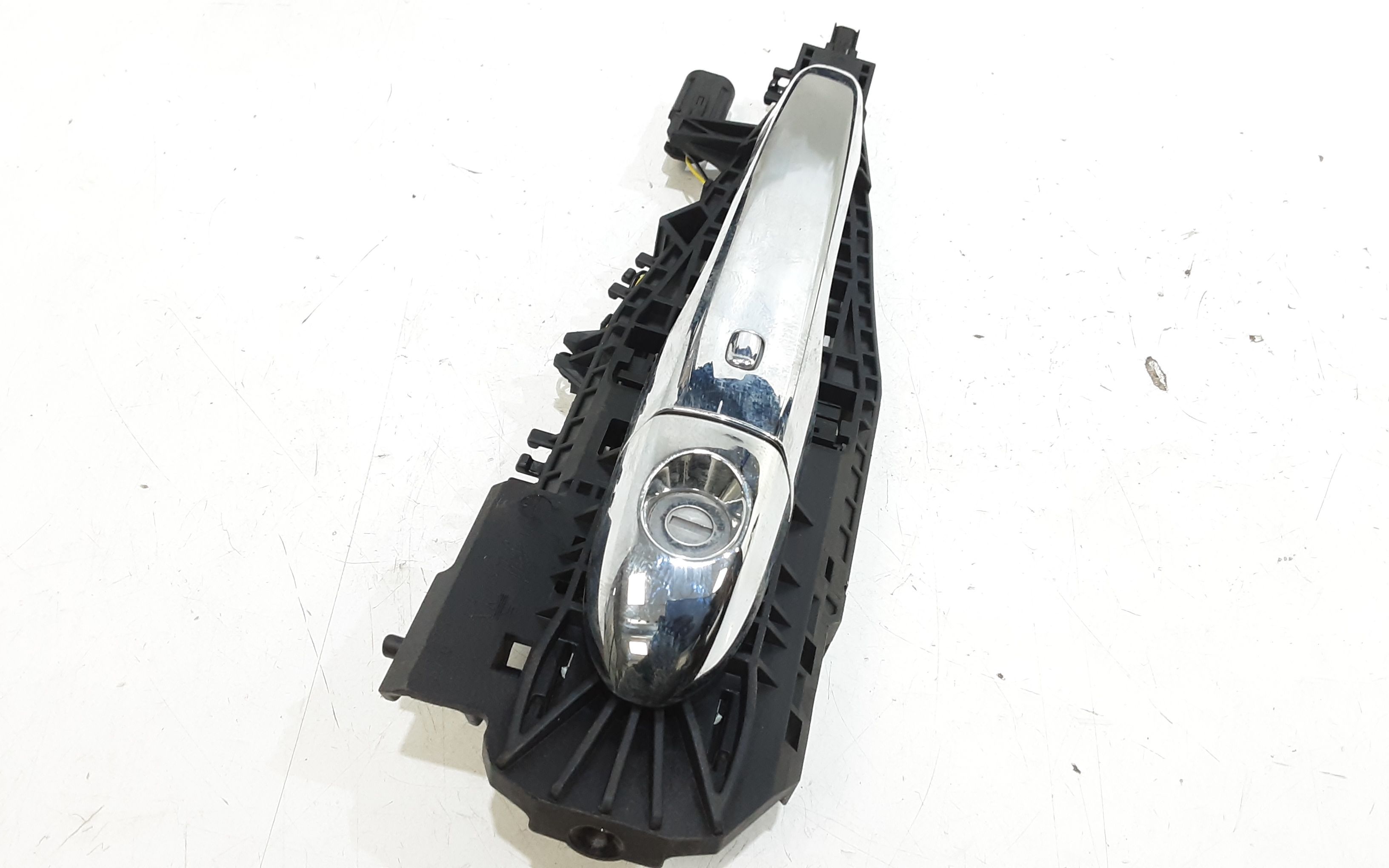 Maniglia esterna Anteriore Sinistra MASERATI Levante Serie (16>)