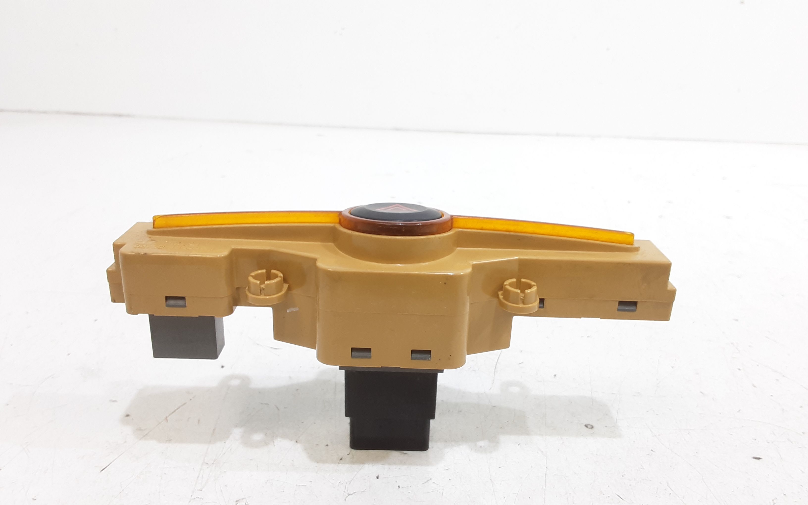 Pulsante luci di emergenza KIA Carens 2 Serie