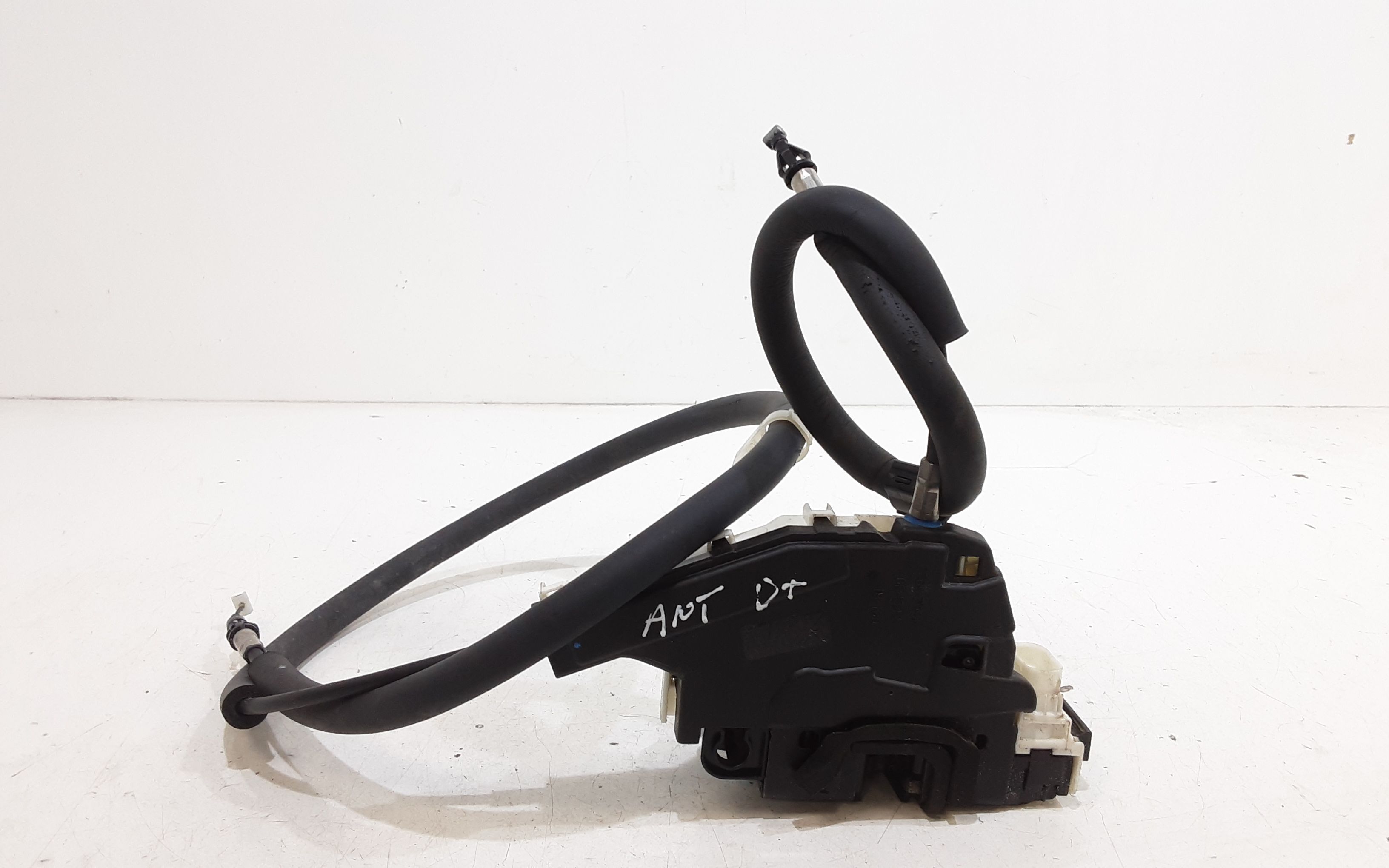 Serratura Anteriore Destra MASERATI Levante Serie (16>)