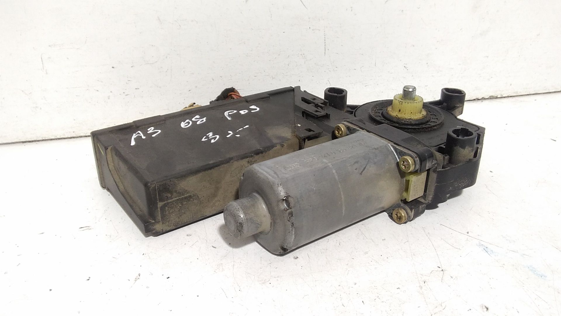 Motorino Alzavetro posteriore Sinistro AUDI A3 Serie (8P1) (08>12)