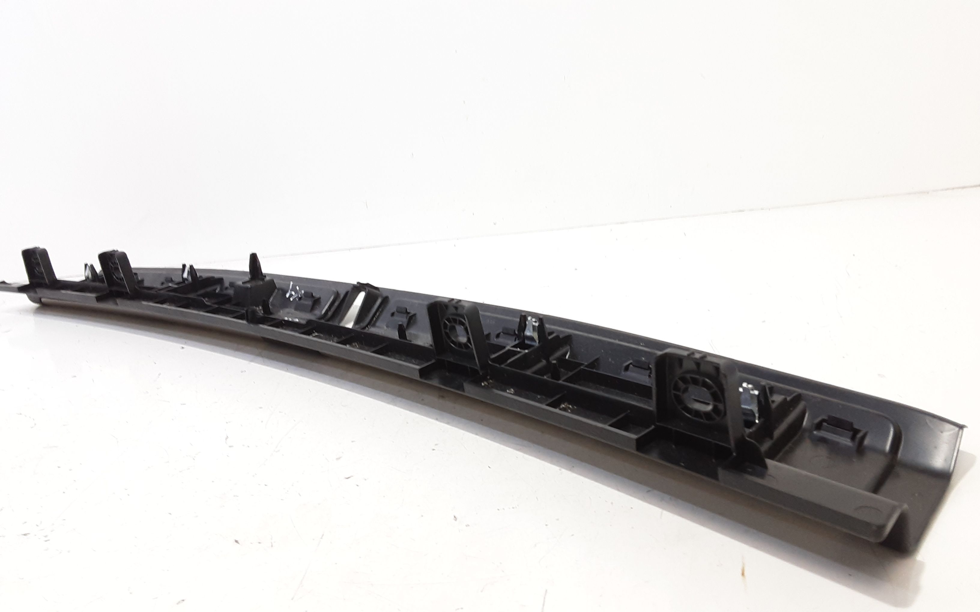 Batticofano posteriore BMW X1 Serie (F48) (15>)