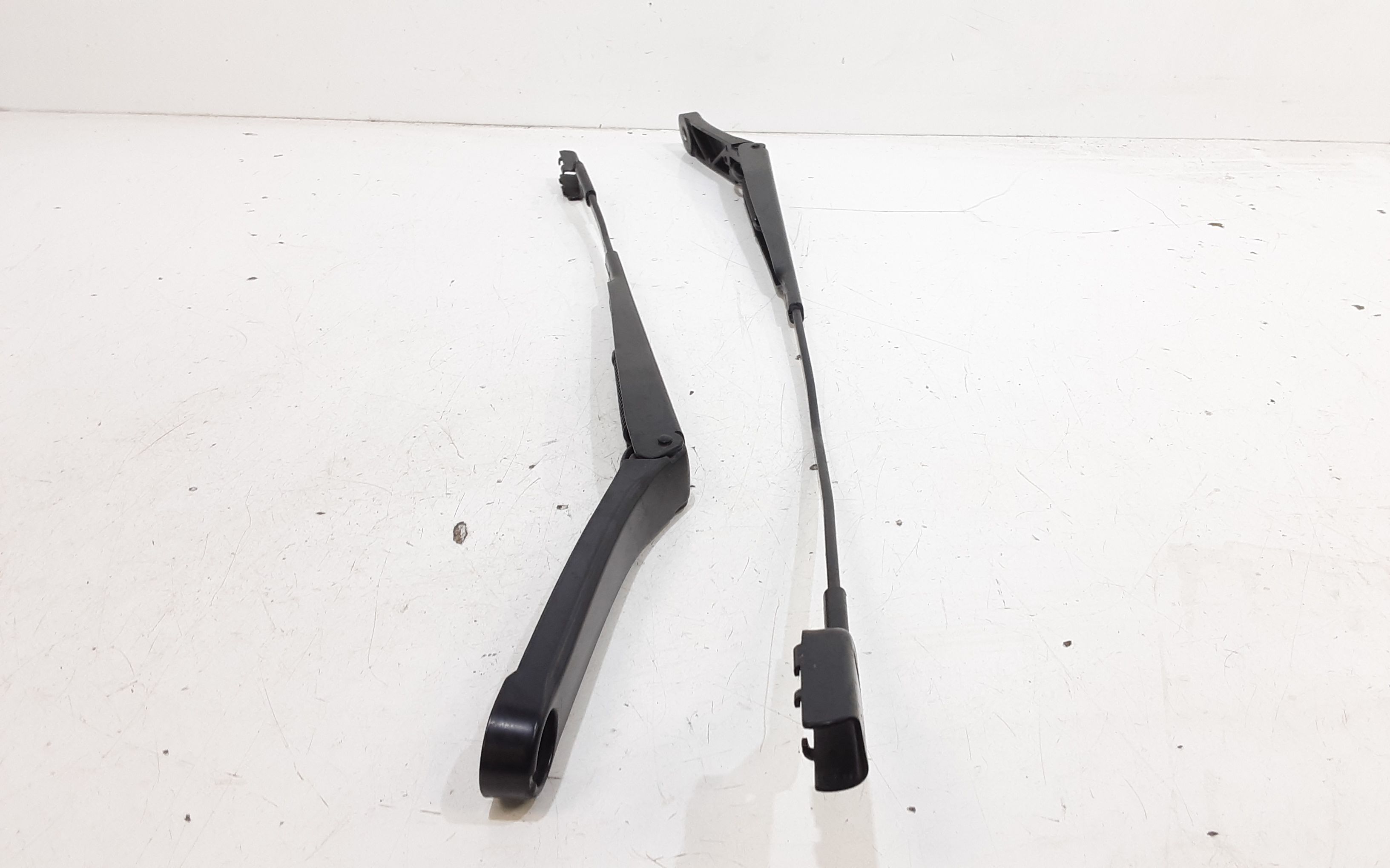 Bracci Tergi ant. VOLKSWAGEN Golf Serie VIII (19>)