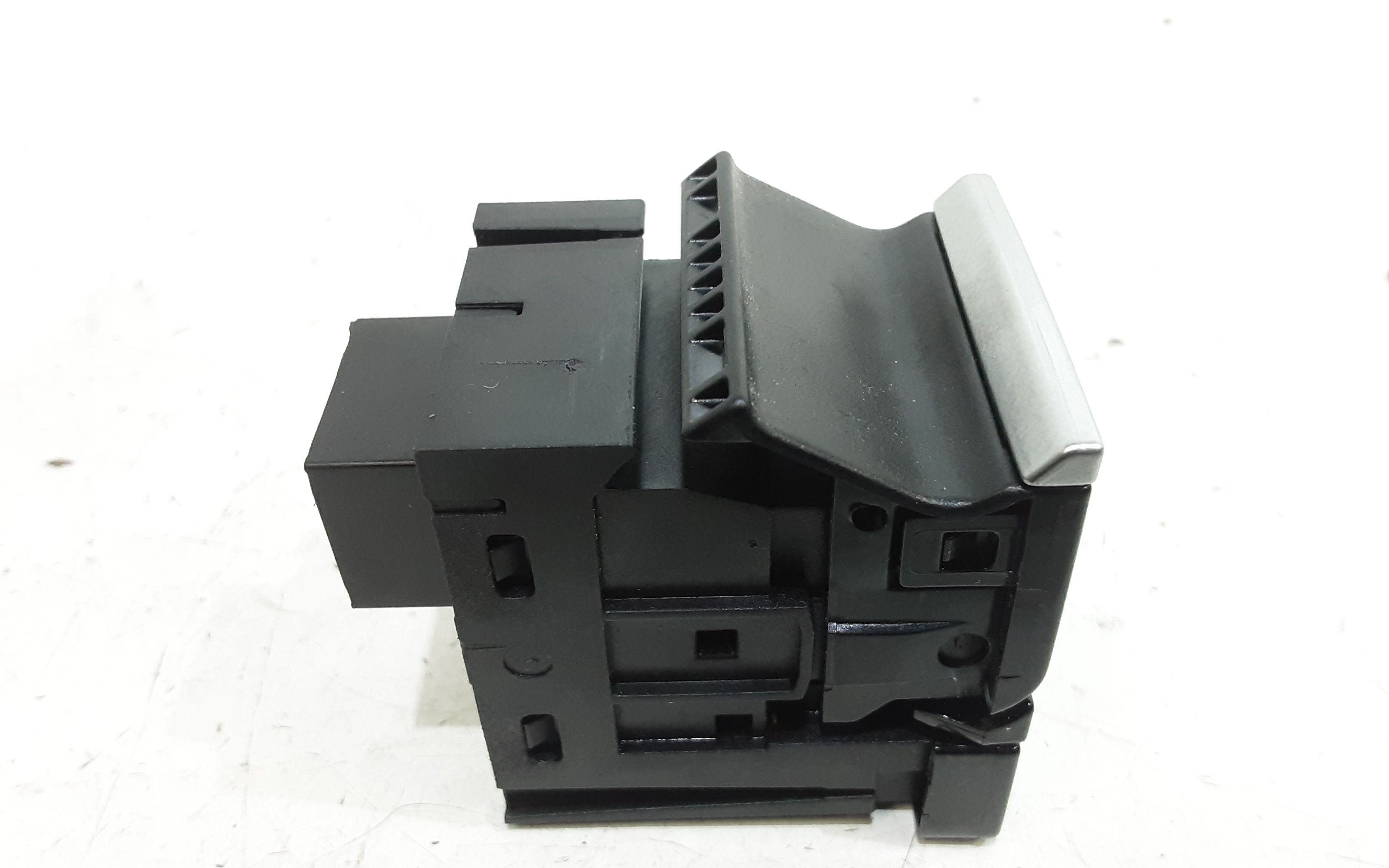 Pulsante freno di stazionamento VOLKSWAGEN Golf Serie VIII (19>)