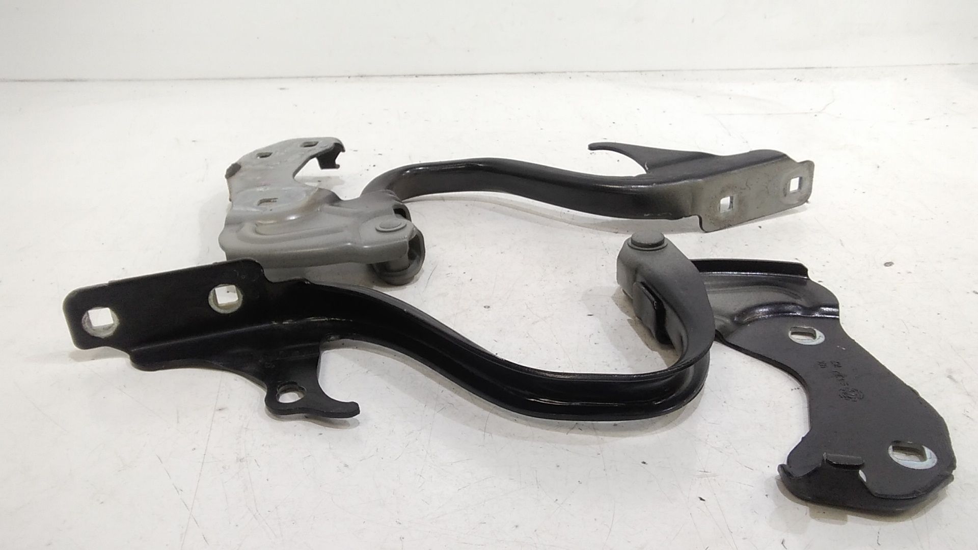 Cerniere cofano anteriore dx e sx ABARTH 595 Serie (12>19)