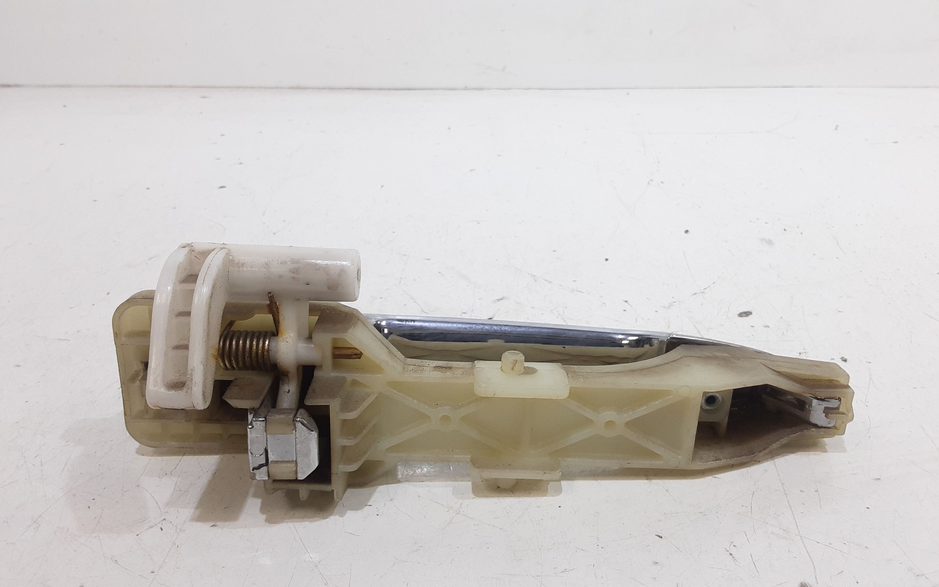 Maniglia esterna Posteriore Sinistra KIA Carens 1 Serie