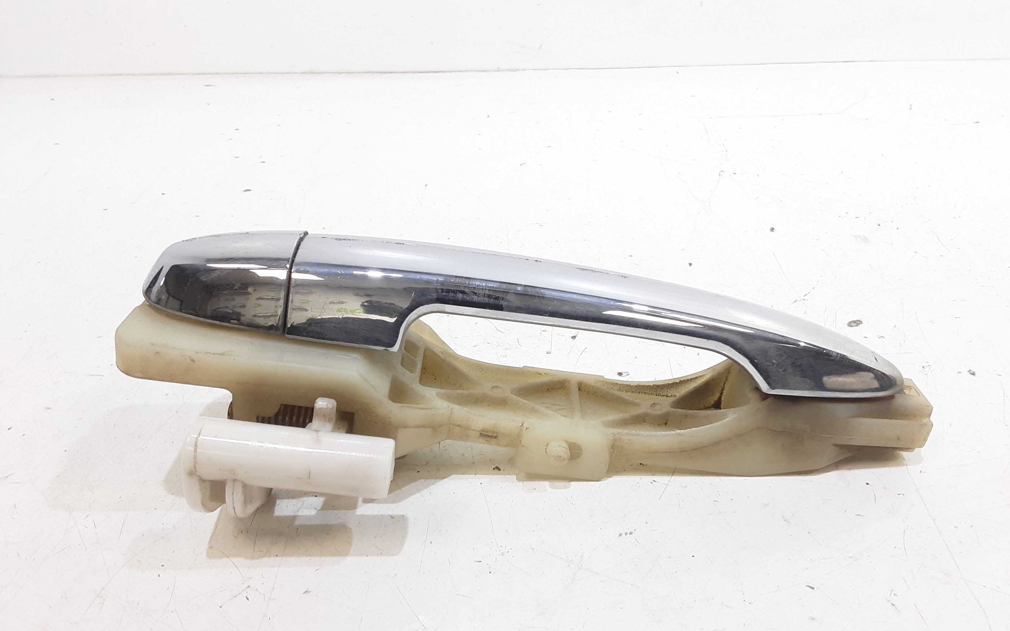 Maniglia esterna Posteriore Sinistra KIA Carens 1 Serie