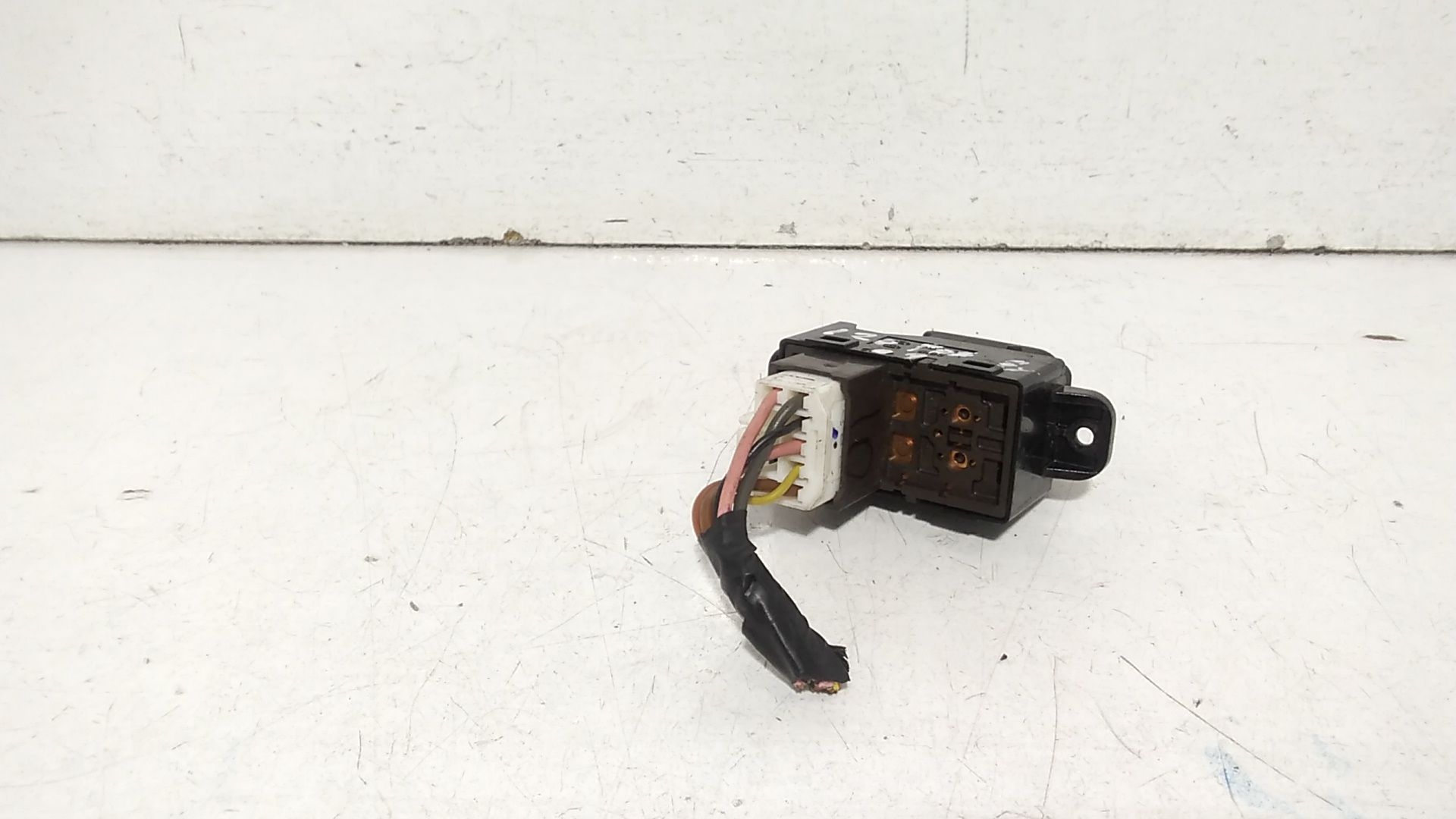 Pulsantiera Posteriore Sinistra HYUNDAI i20 1 Serie