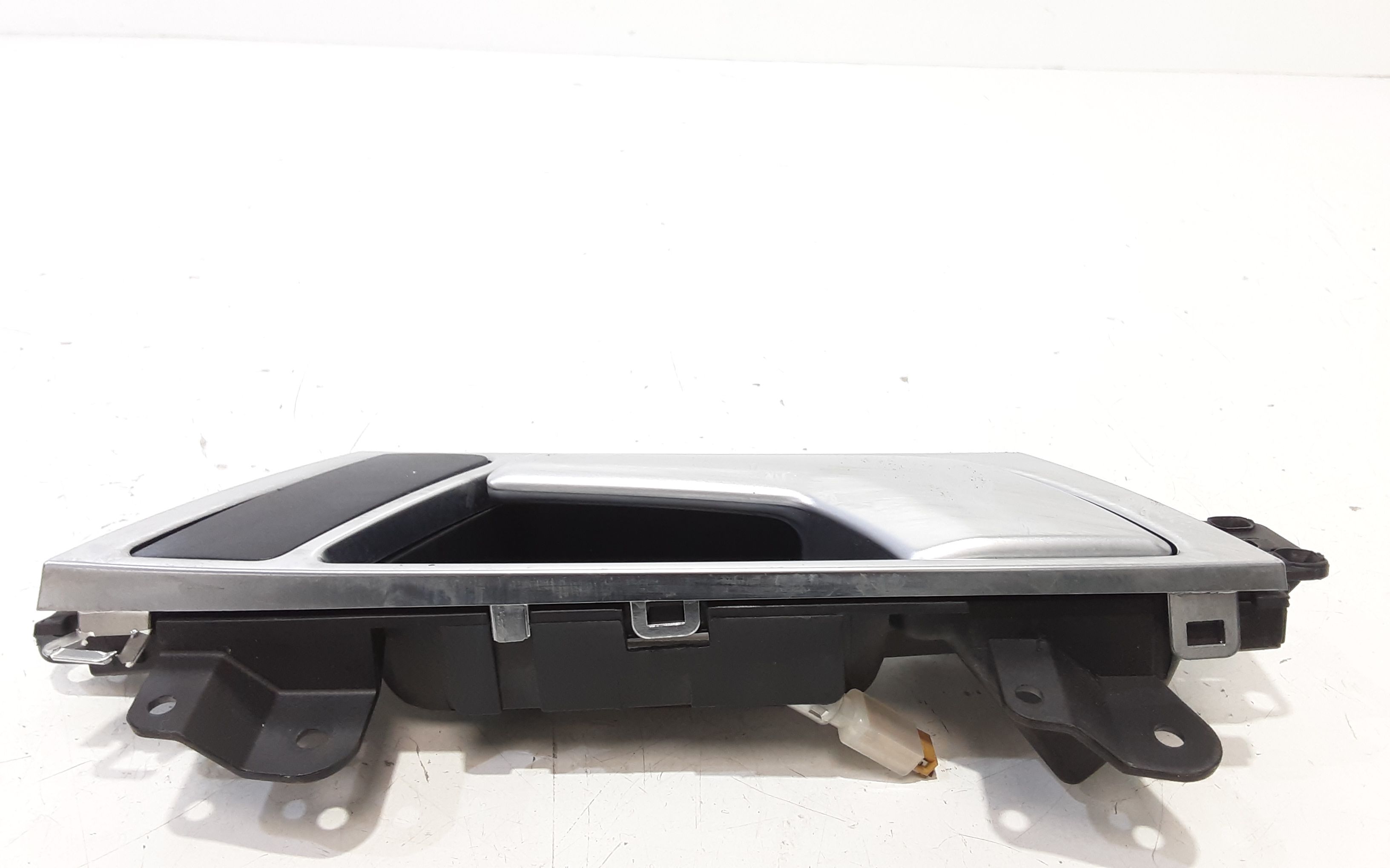 Maniglia interna Posteriore Sinistra AUDI A6 Avant Serie C6 (4F5) (04>12)