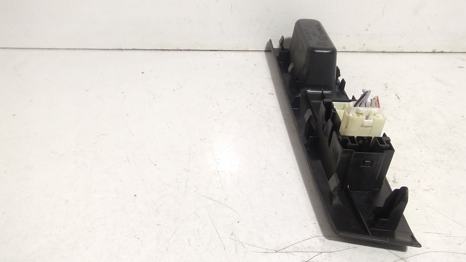 Pulsantiera Posteriore Destra TOYOTA Yaris Serie (11>13)