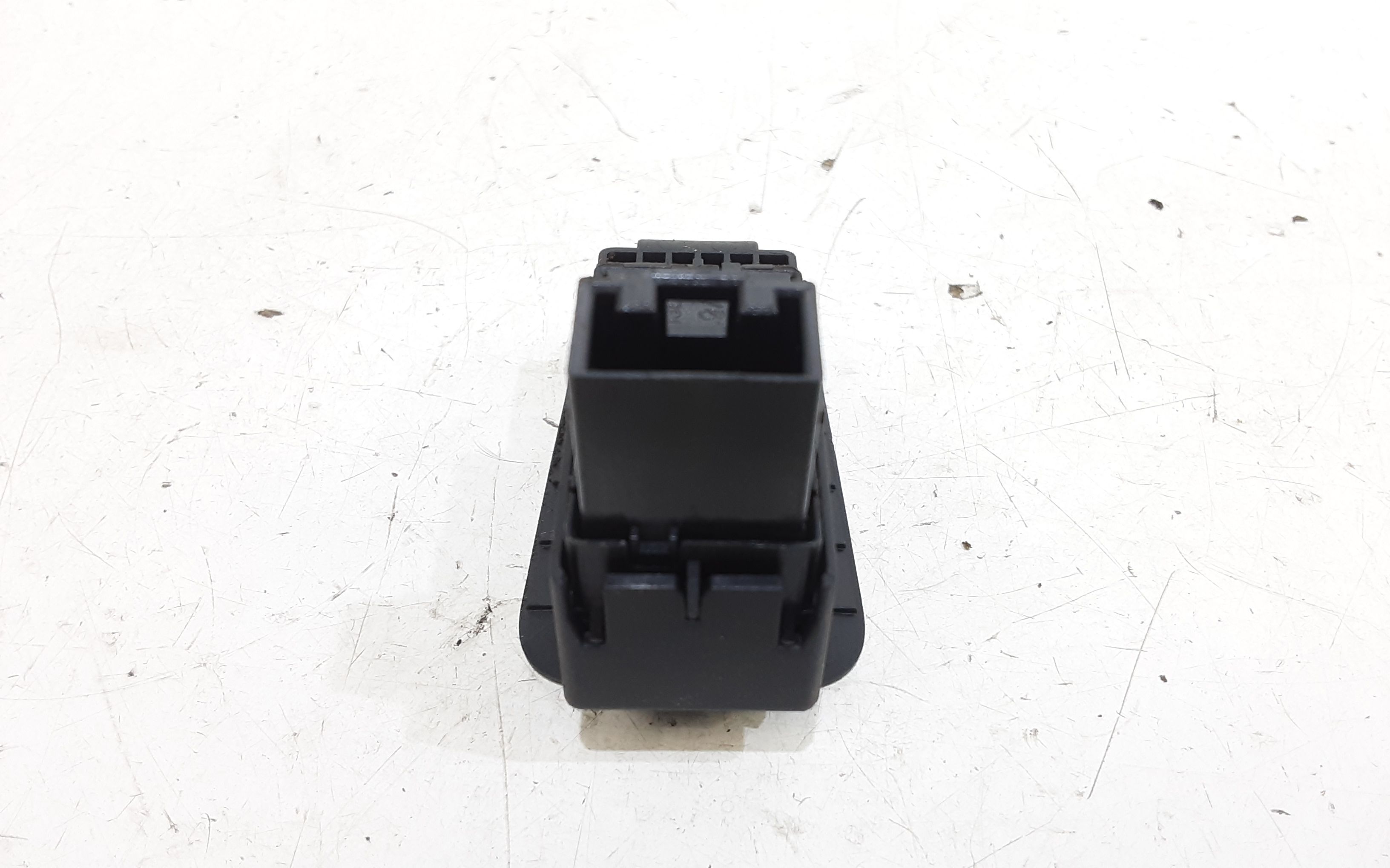 Pulsantiera Posteriore Destra VOLKSWAGEN Golf Serie VIII (19>)