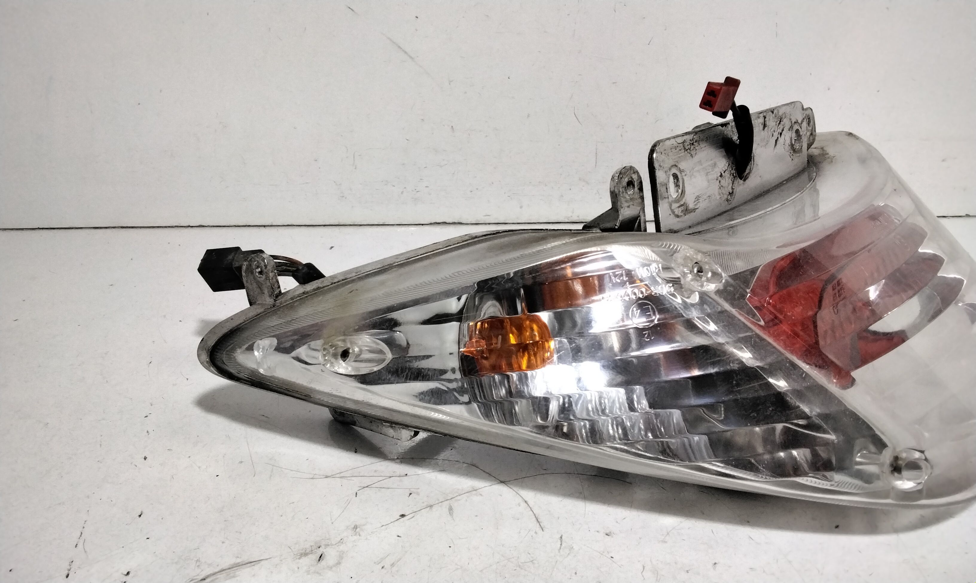 Fanale posteriore stop con frecce Kymco Xciting 300 cc