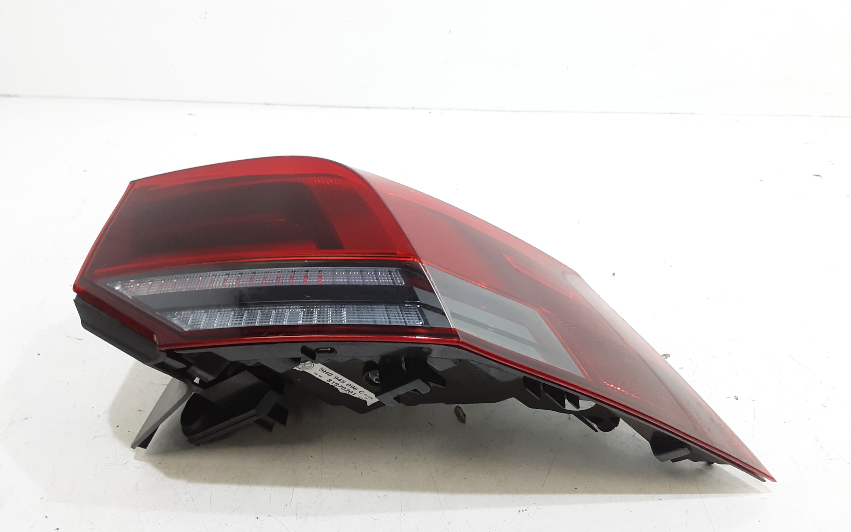 Stop fanale posteriore a LED Destro Passeggero VOLKSWAGEN Golf Serie VIII (19>)