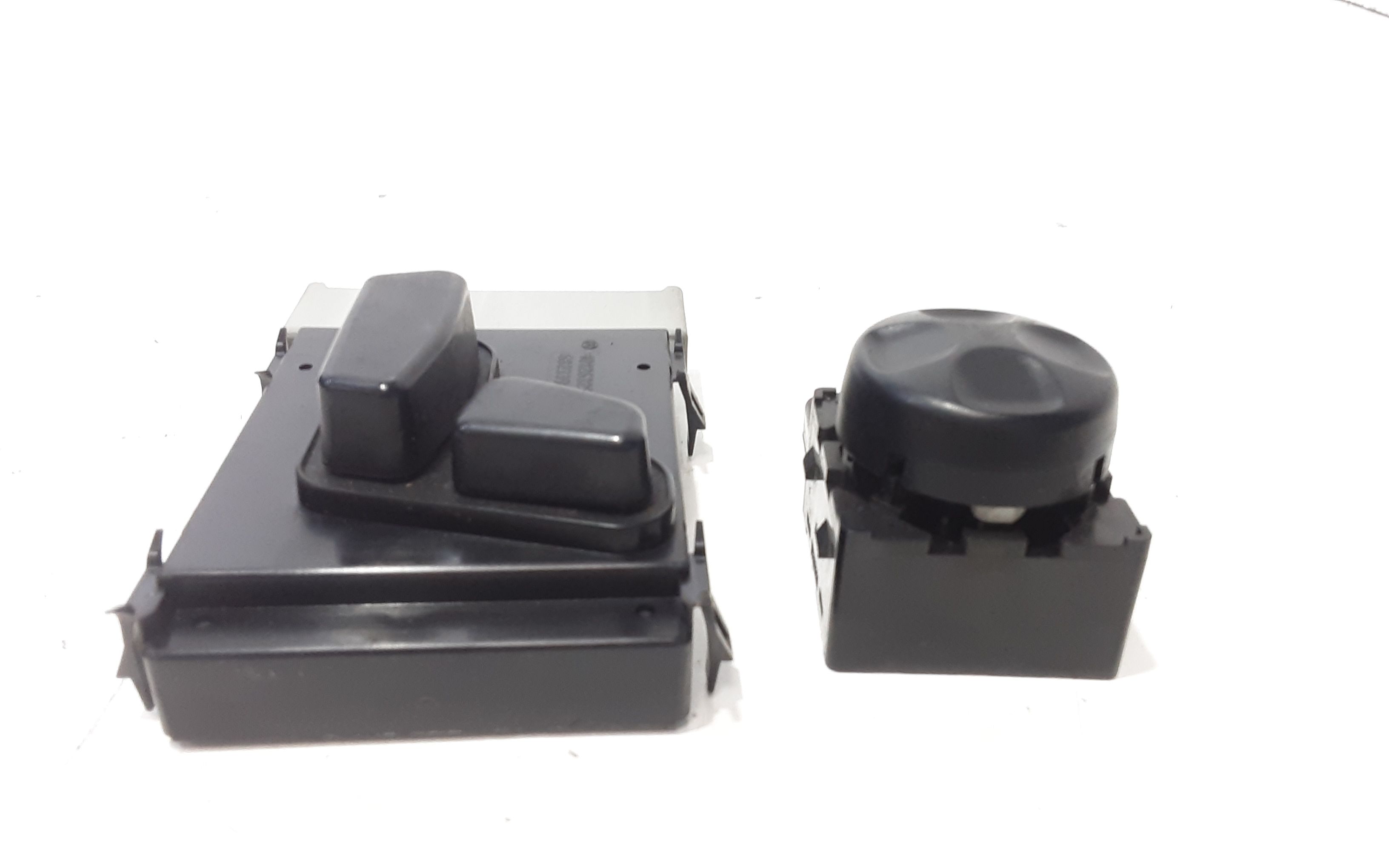 Interruttore pulsante regolatore sedile SX JEEP Compass Serie (16>)