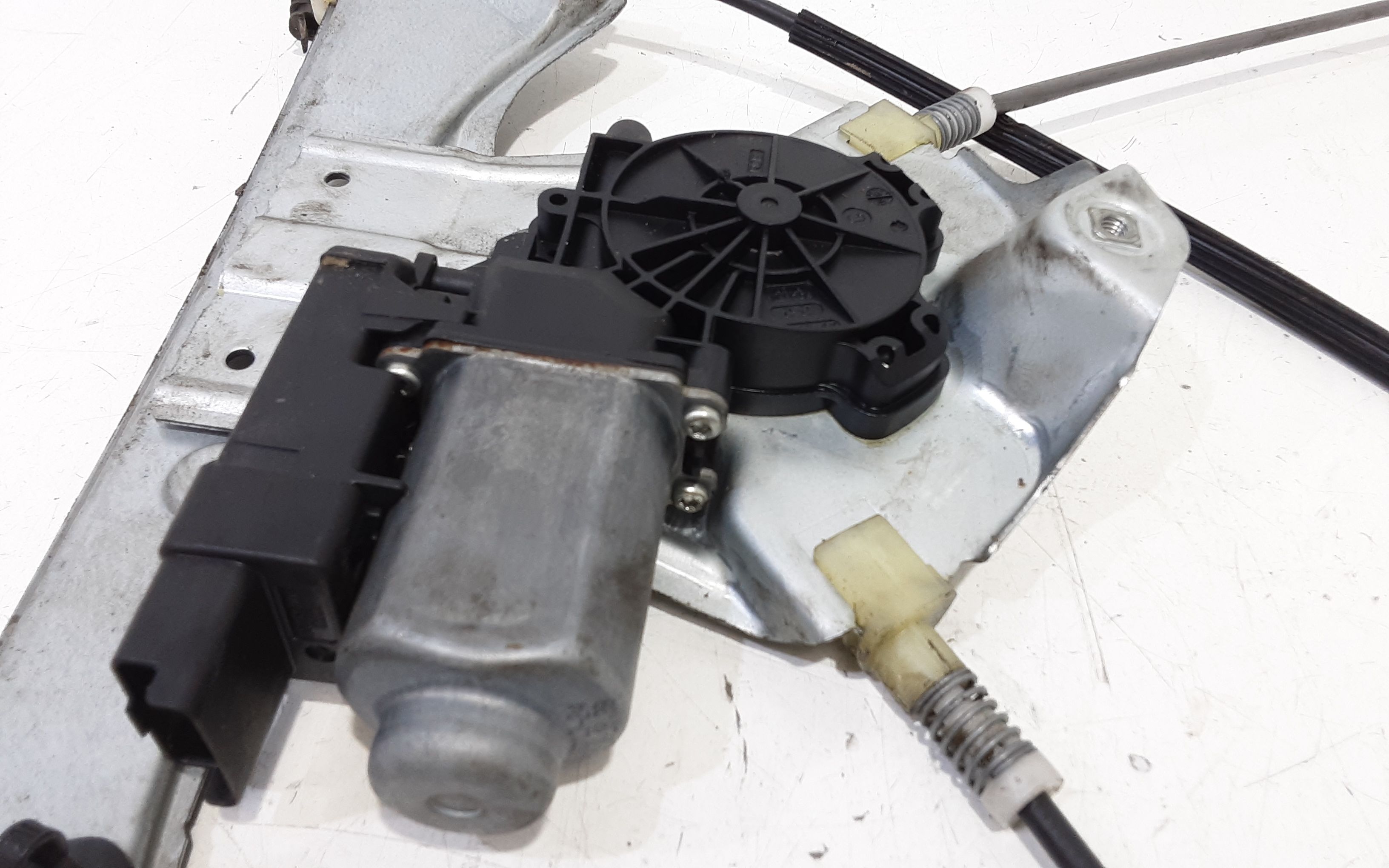 Cremagliera anteriore sinistra Guida RENAULT Clio Serie (04>08)