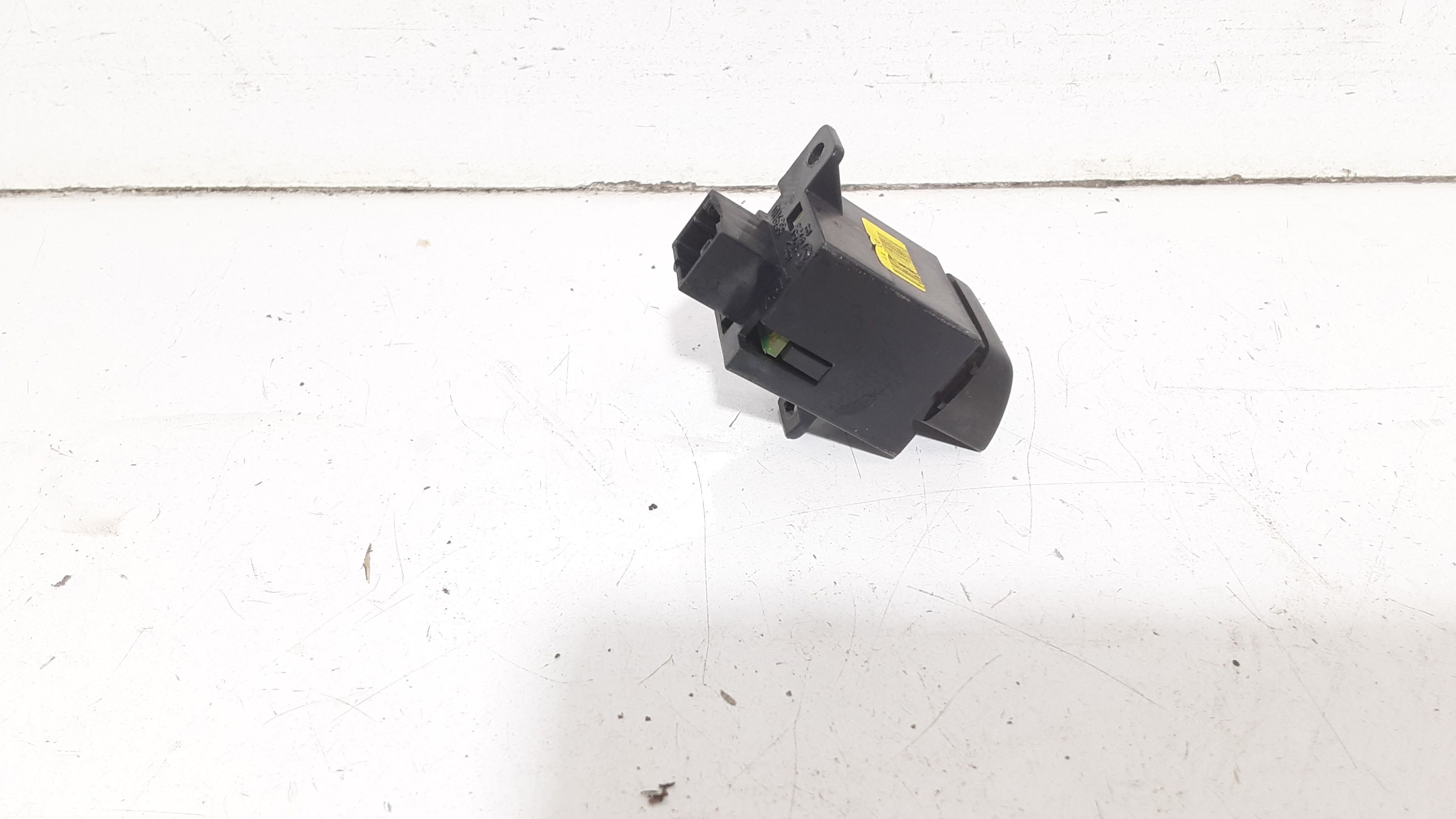 Pulsante luci di emergenza LANCIA Ypsilon 2 Serie