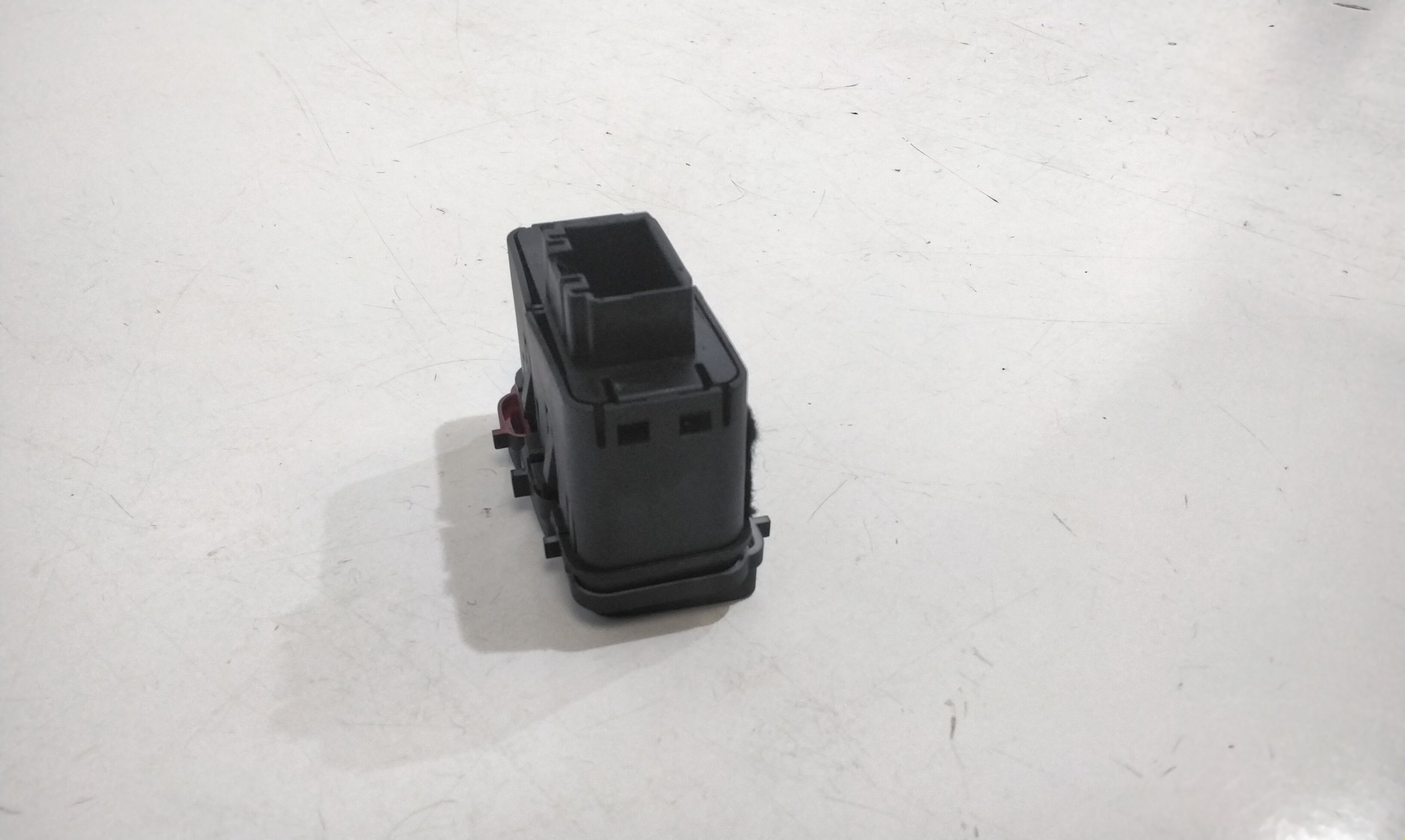 Pulsante luci di emergenza VOLKSWAGEN Up 1 Serie