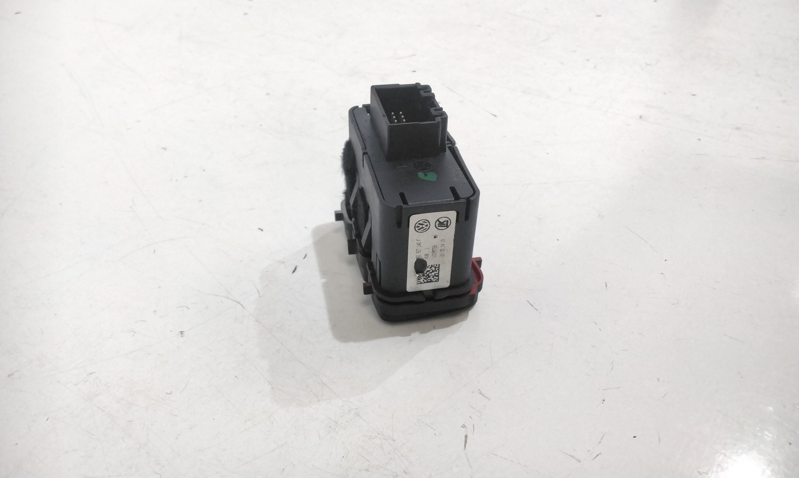 Pulsante luci di emergenza VOLKSWAGEN Up 1 Serie