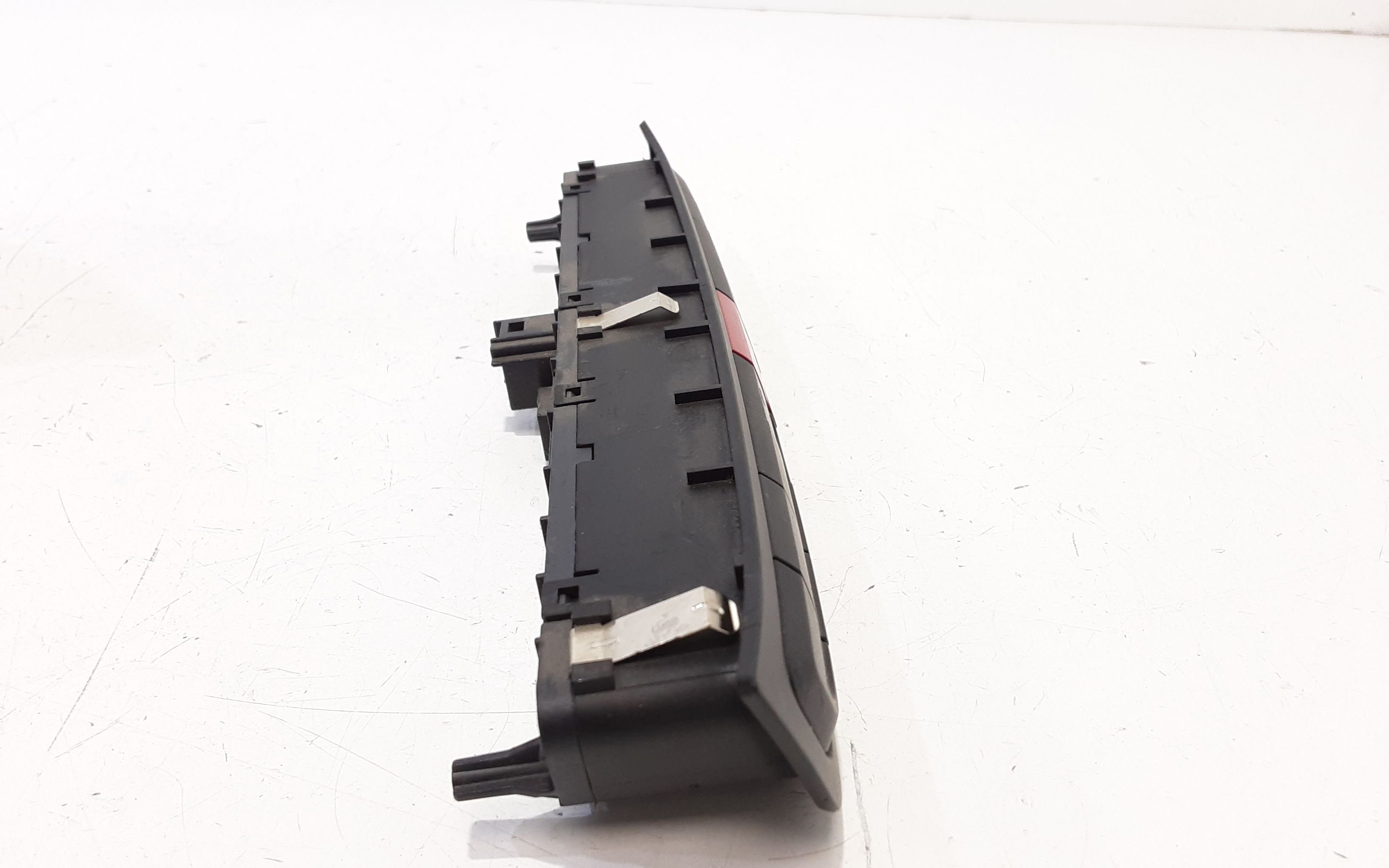 Pulsante luci di emergenza JEEP Renegade Serie (18>)