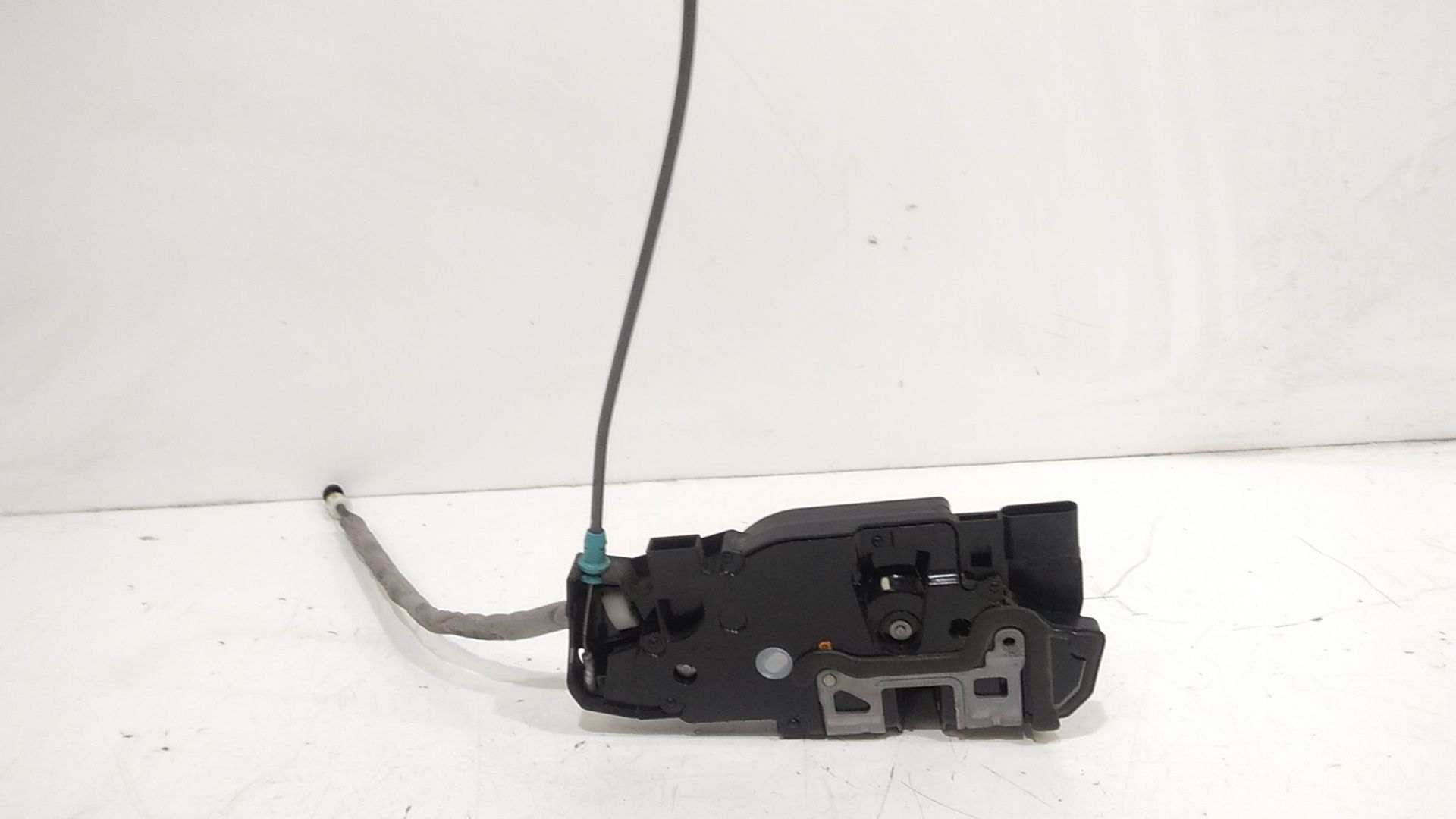 Serratura Anteriore Destra MERCEDES Classe A Serie (W177) (18>)