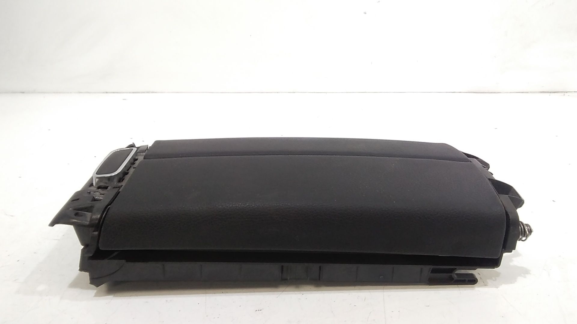 Bracciolo centrale MERCEDES Classe A Serie (W177) (18>)