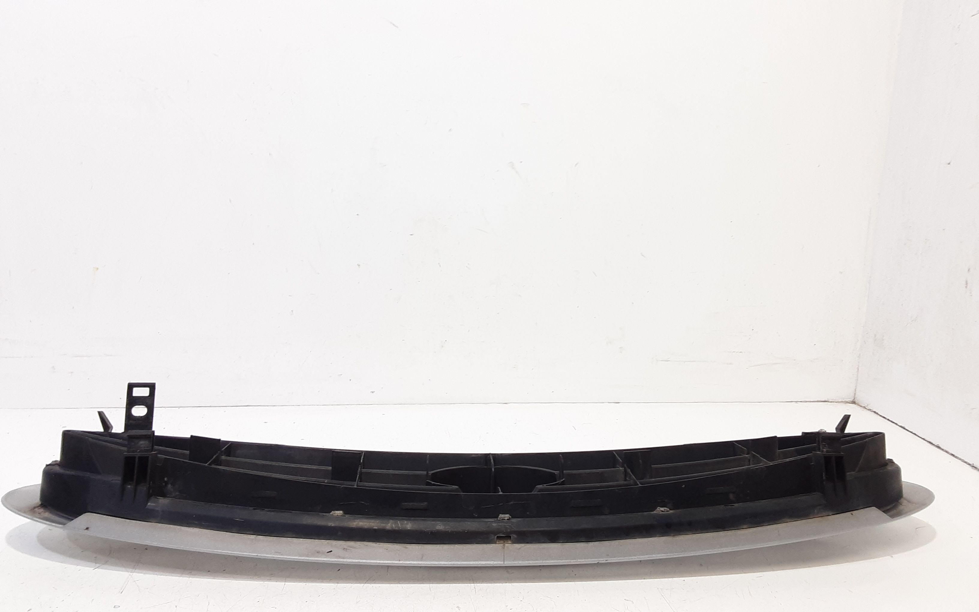 Mascherina anteriore FORD Mondeo Berlina 2 Serie